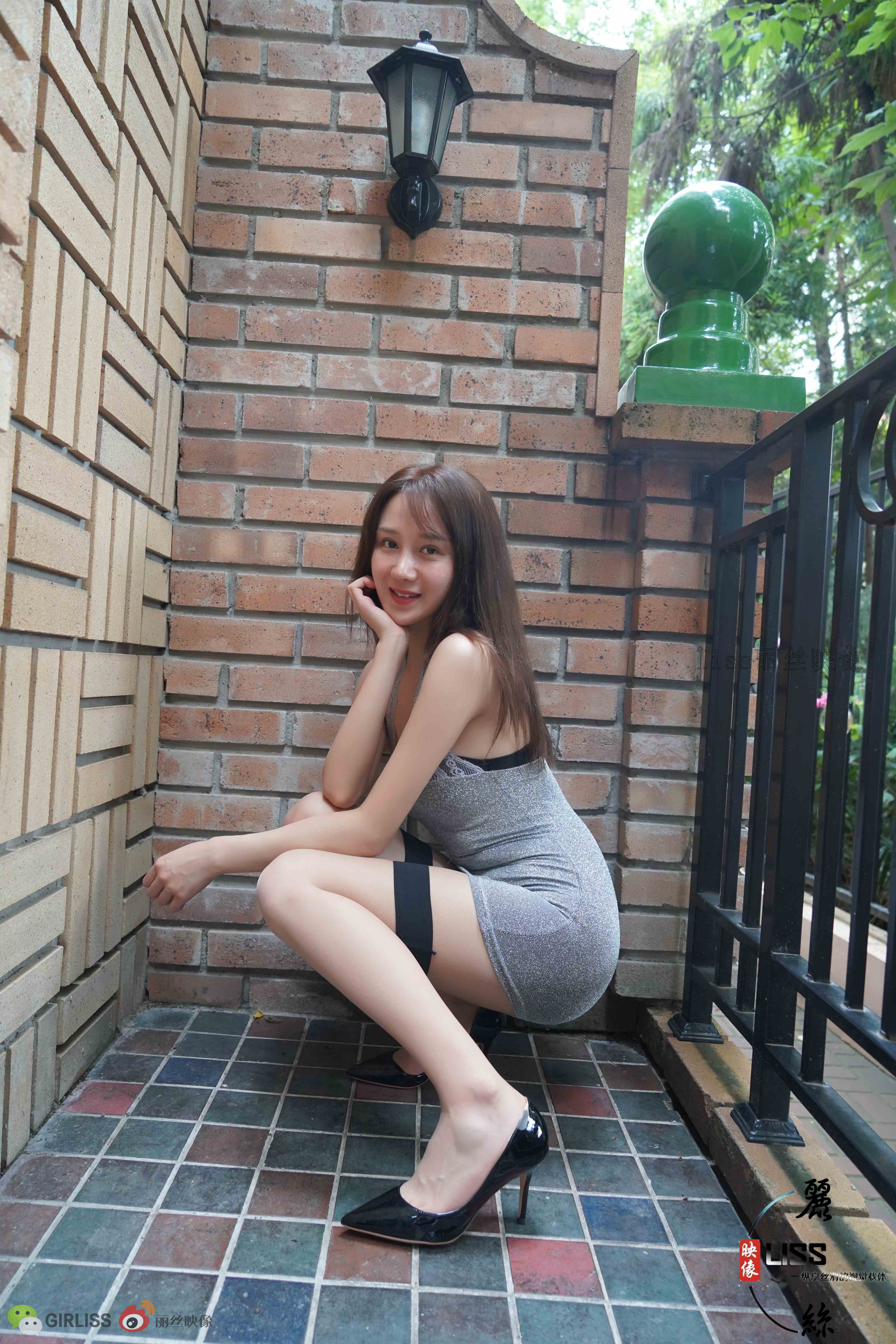 China Beauty Legs and feet 701