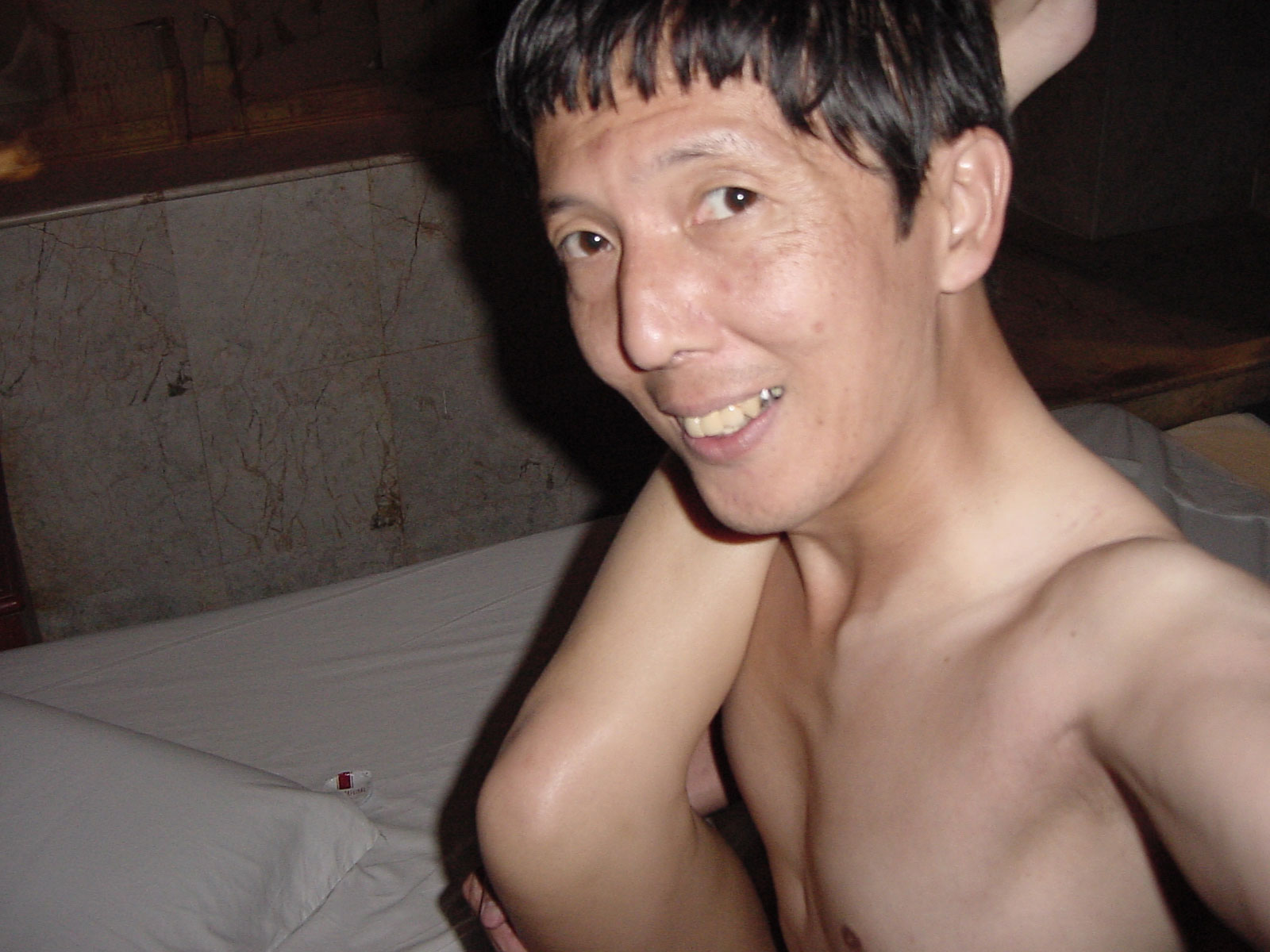 MY SEX WITH THAI PROSTITUTE IN NEW CLEOATRA MASSAGE PARLOR