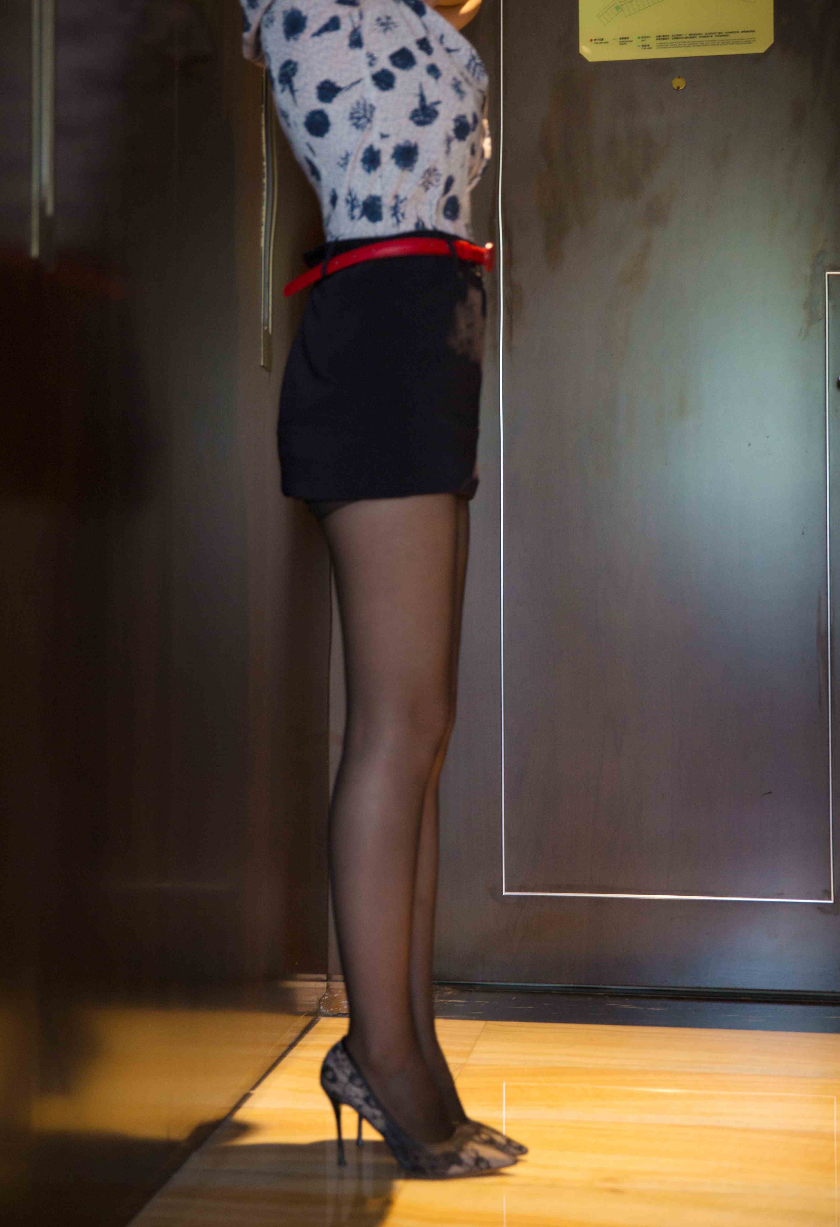 China Beauty Legs and feet 706-2