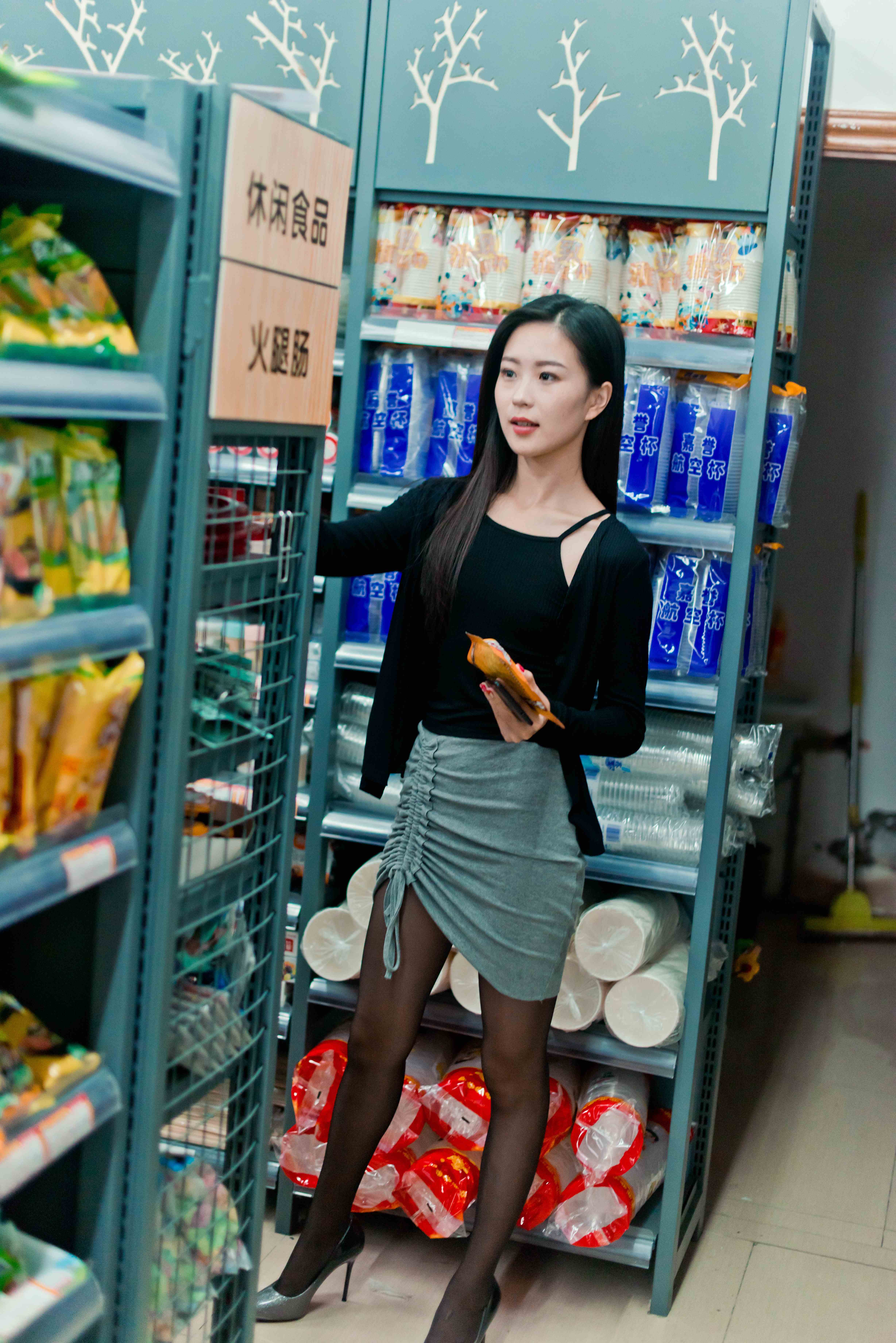 China Beauty Legs and feet 709