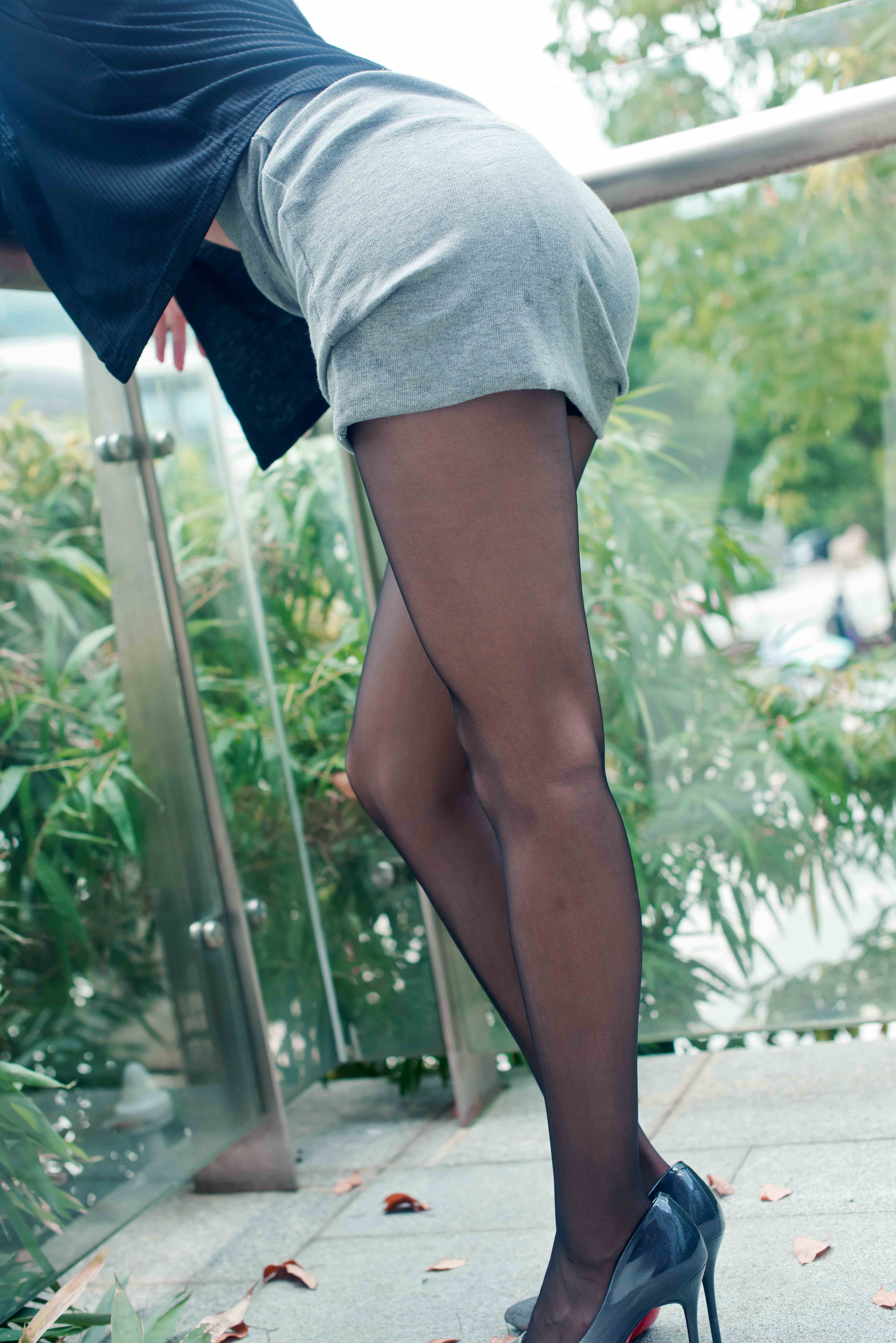 China Beauty Legs and feet 709