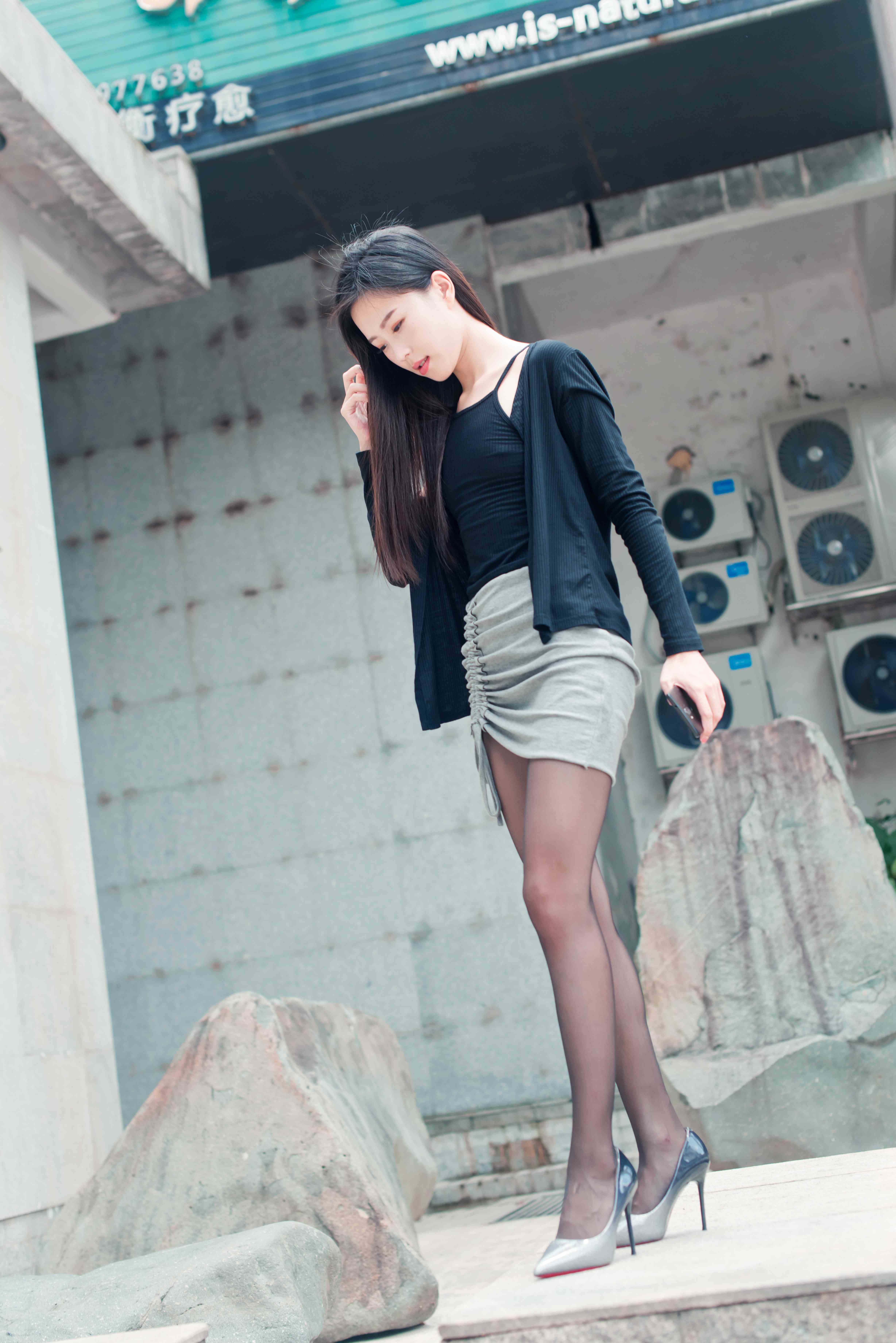 China Beauty Legs and feet 709