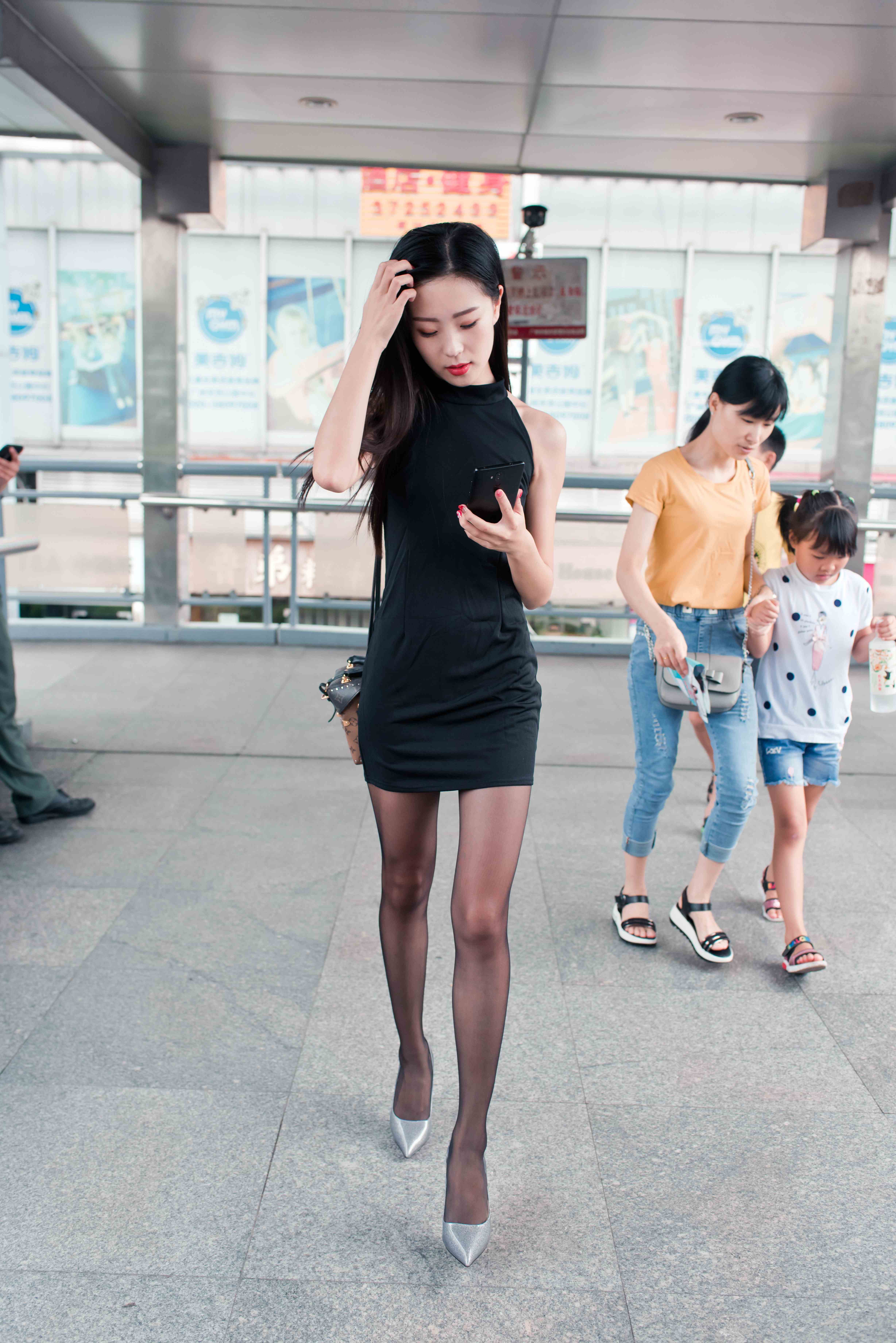 China Beauty Legs and feet 710