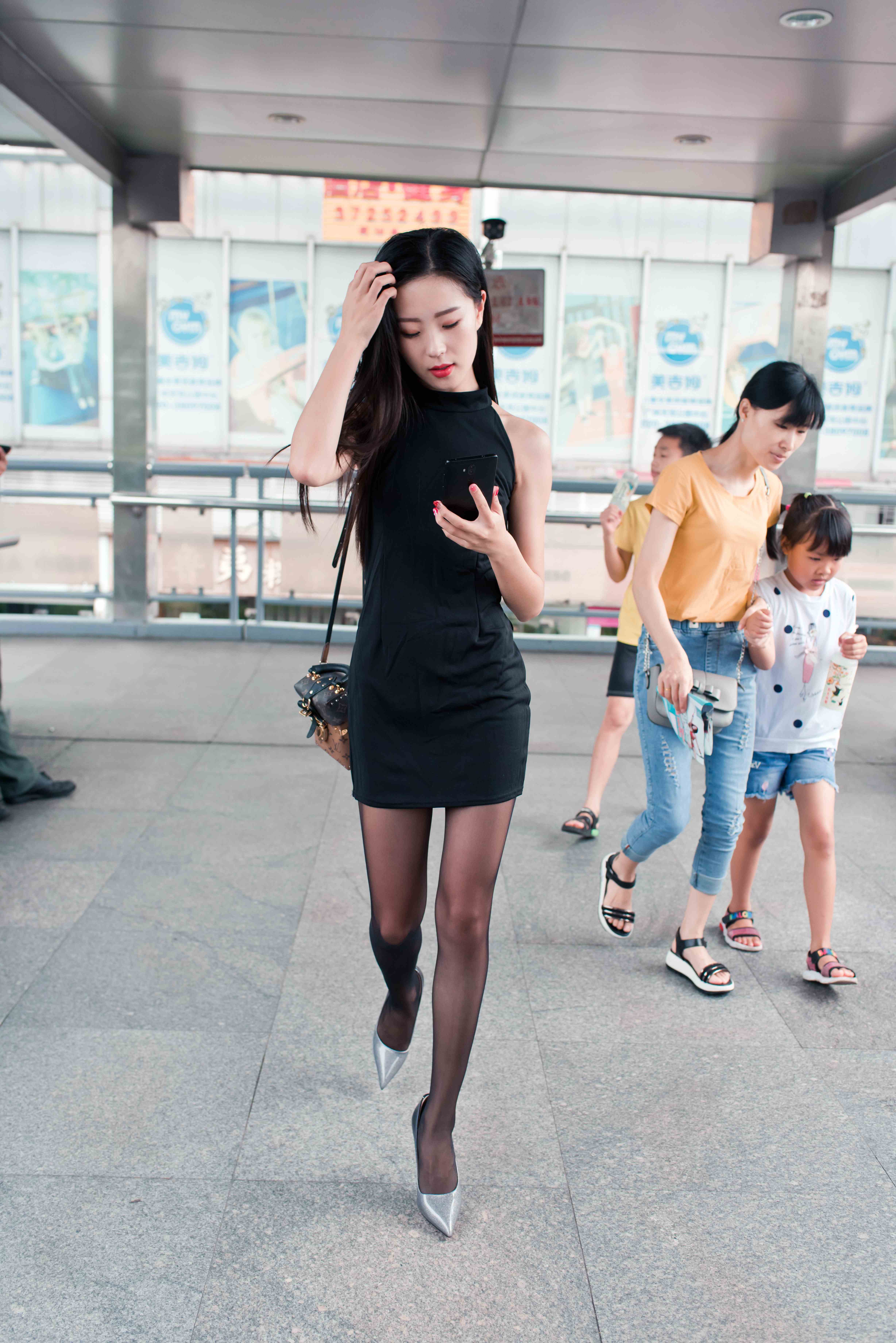 China Beauty Legs and feet 710