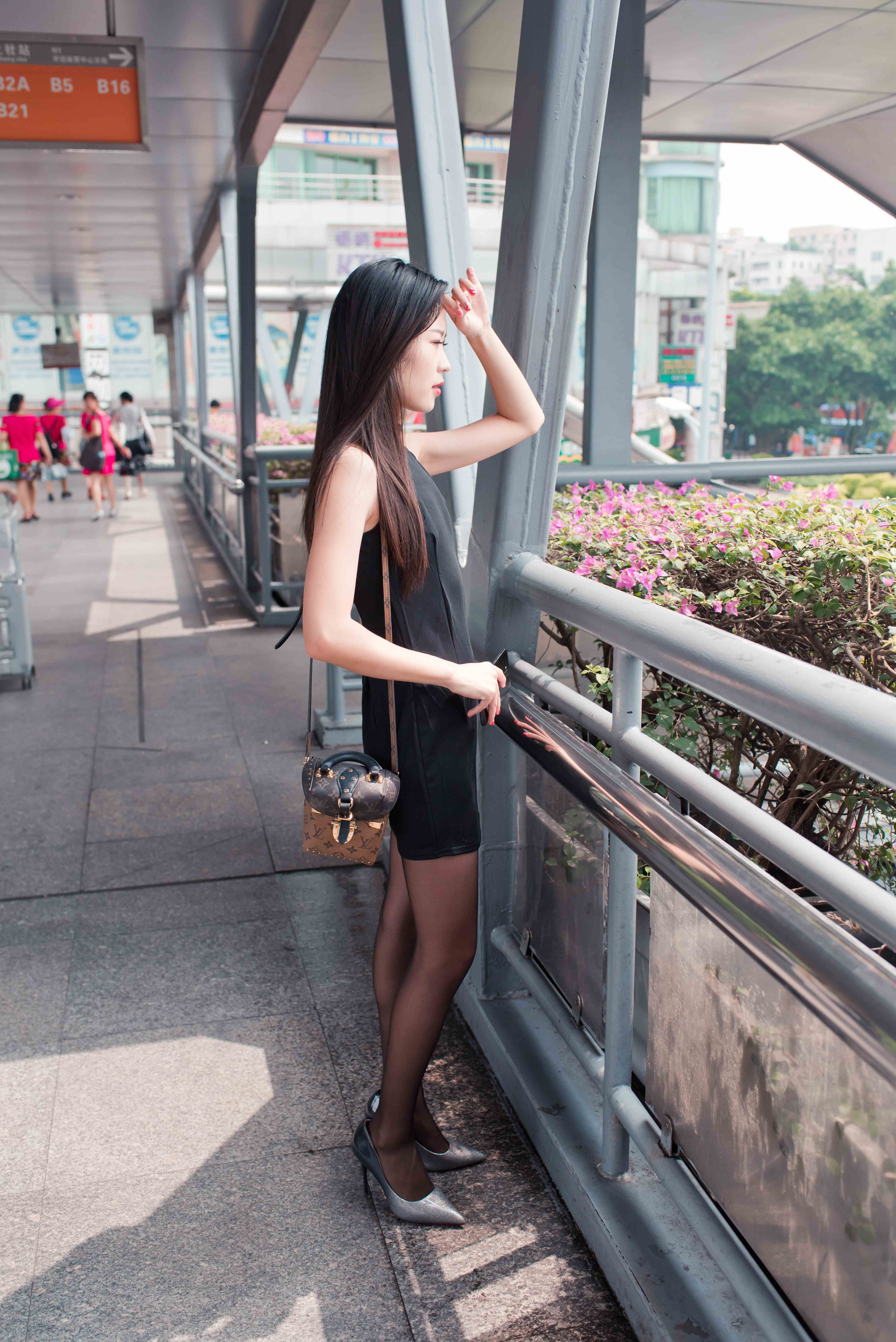 China Beauty Legs and feet 710