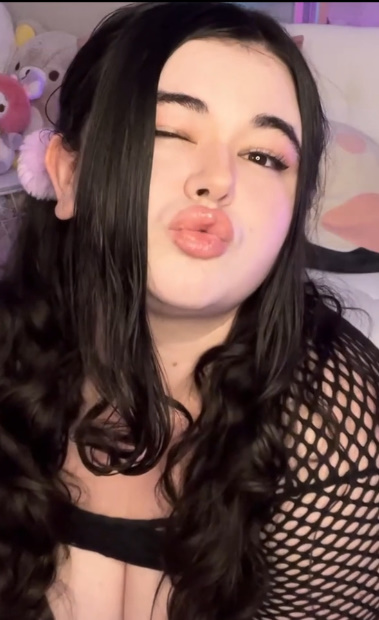 looking makes it uuhhooott_64