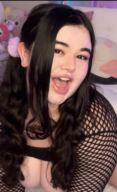 looking makes it uuhhooott_64