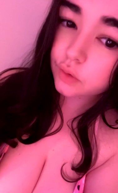 looking makes it uuhhooott_64