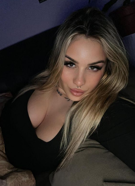 looking makes it uuhhooott_67