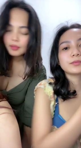 looking makes it uuhhooott_71