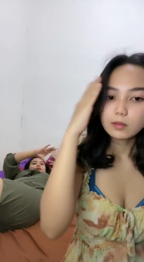 looking makes it uuhhooott_71