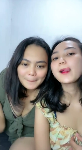 looking makes it uuhhooott_71