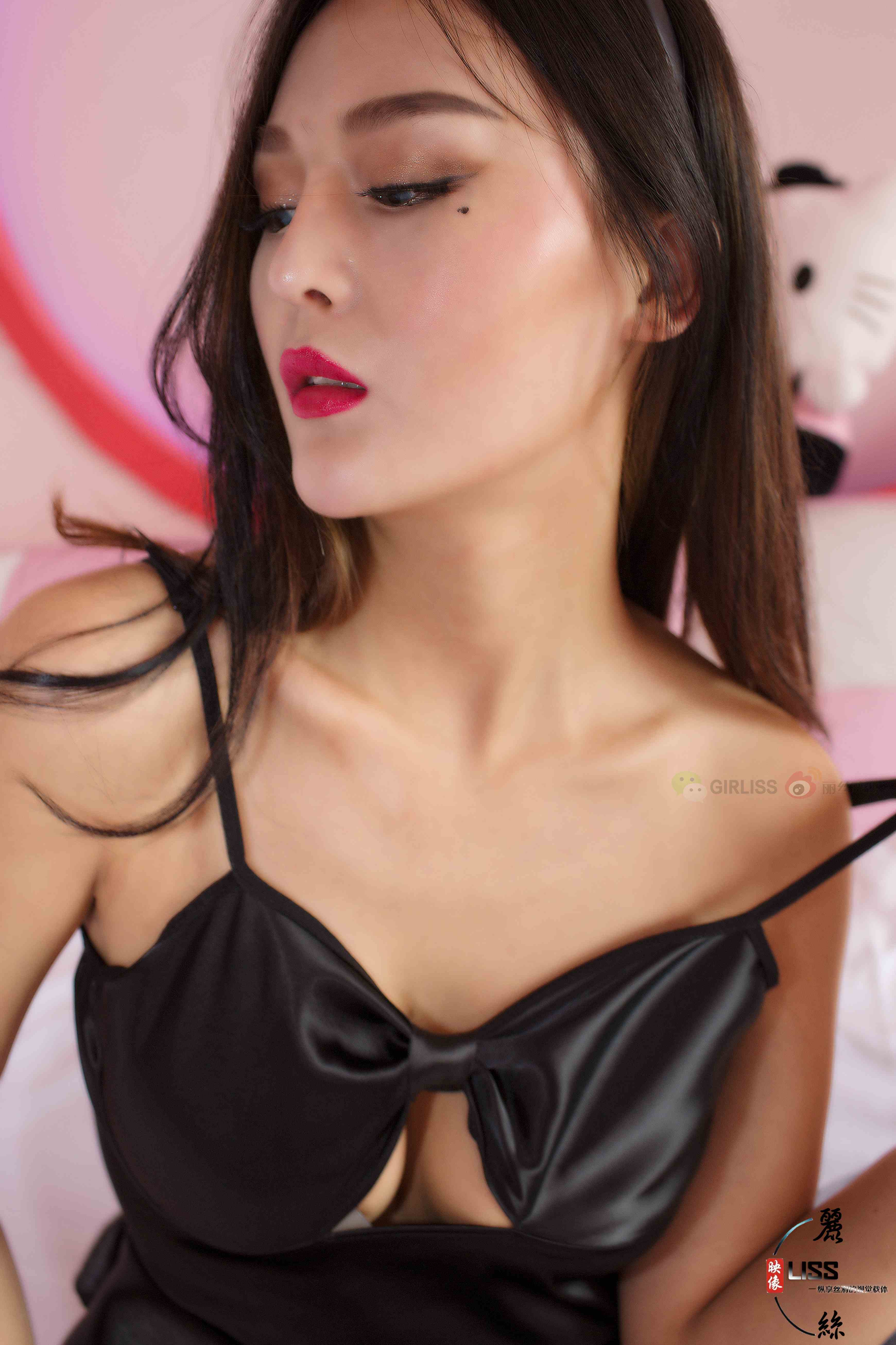 China Beauty Legs and feet 711