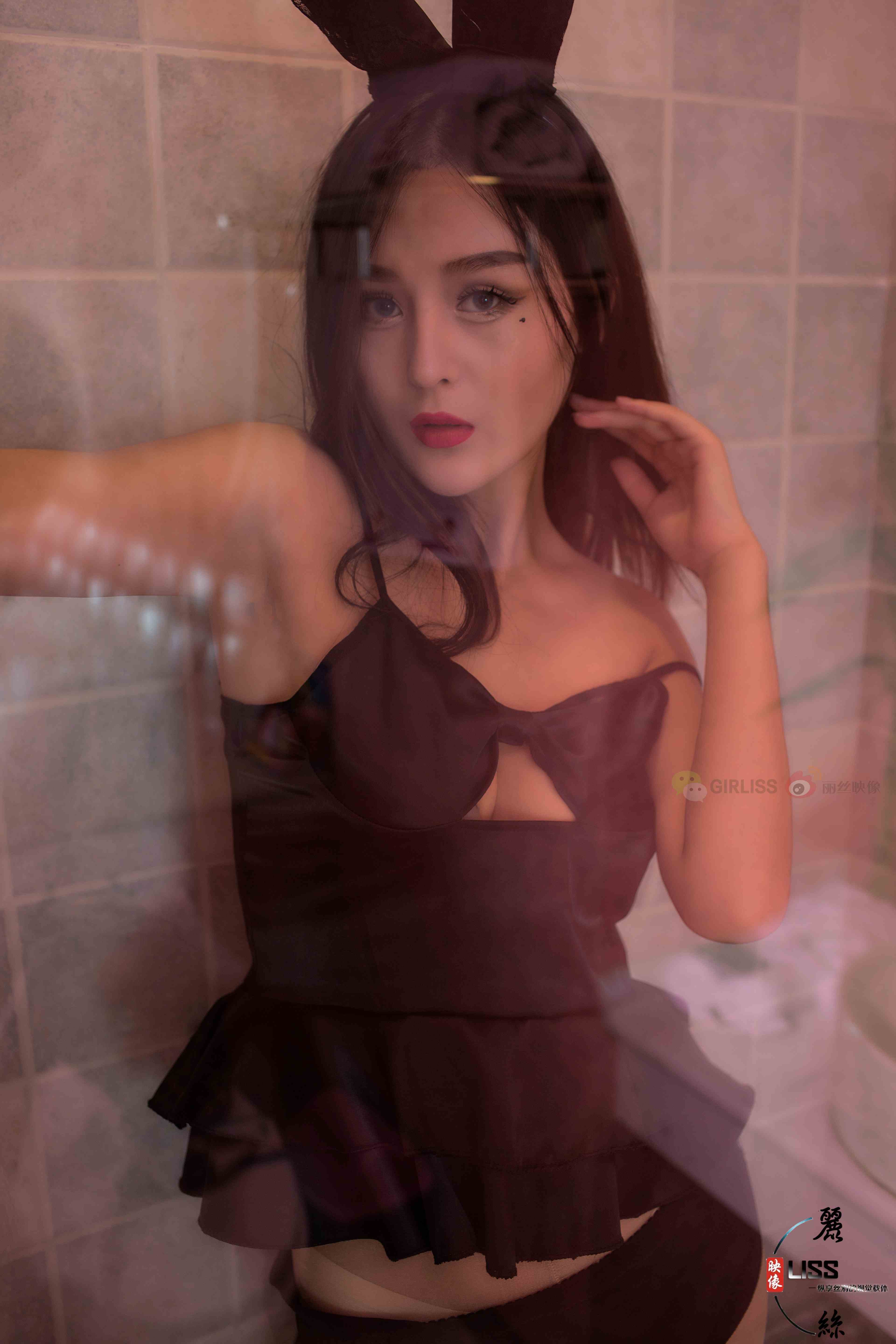 China Beauty Legs and feet 711