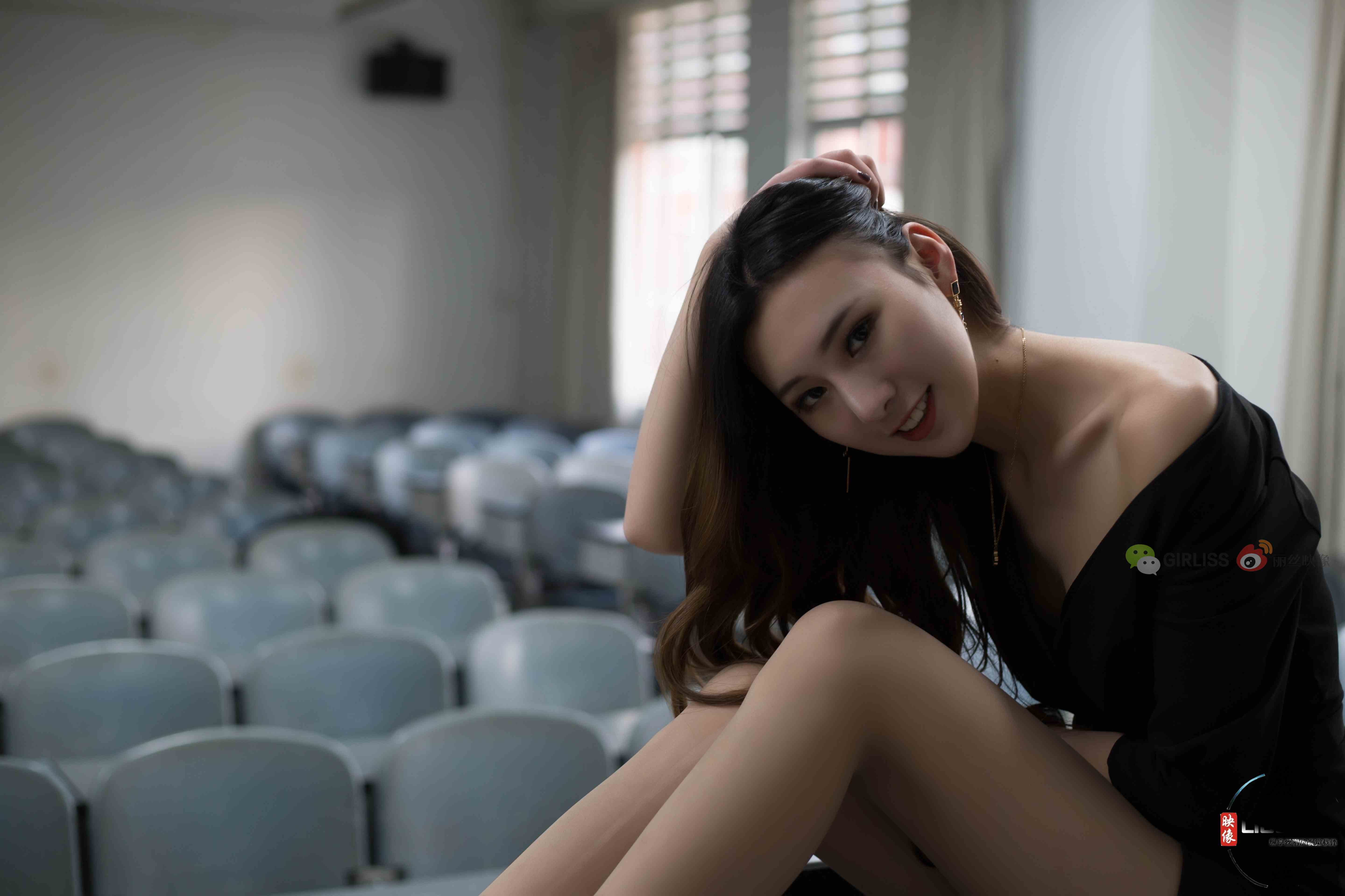 China Beauty Legs and feet 713