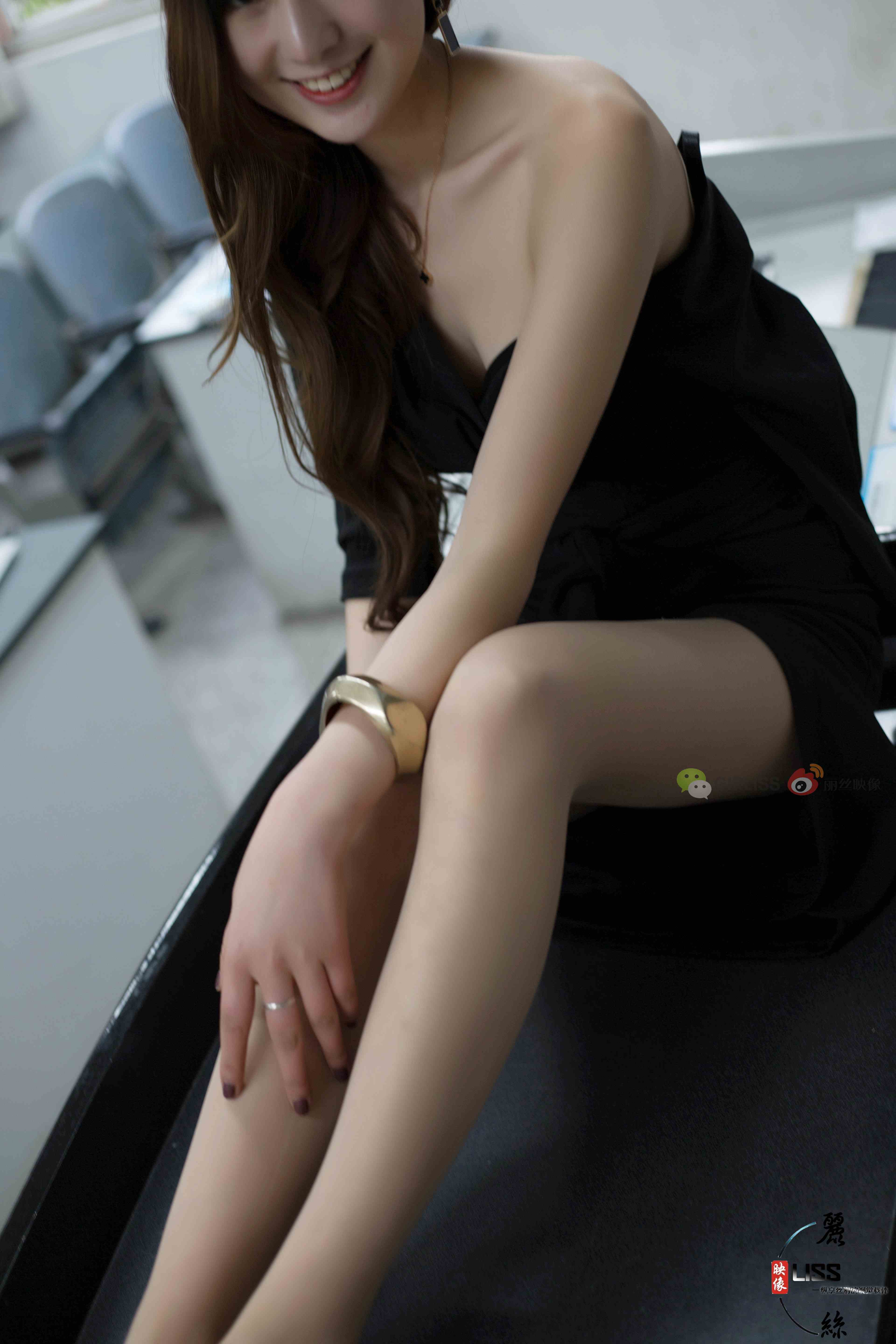 China Beauty Legs and feet 713