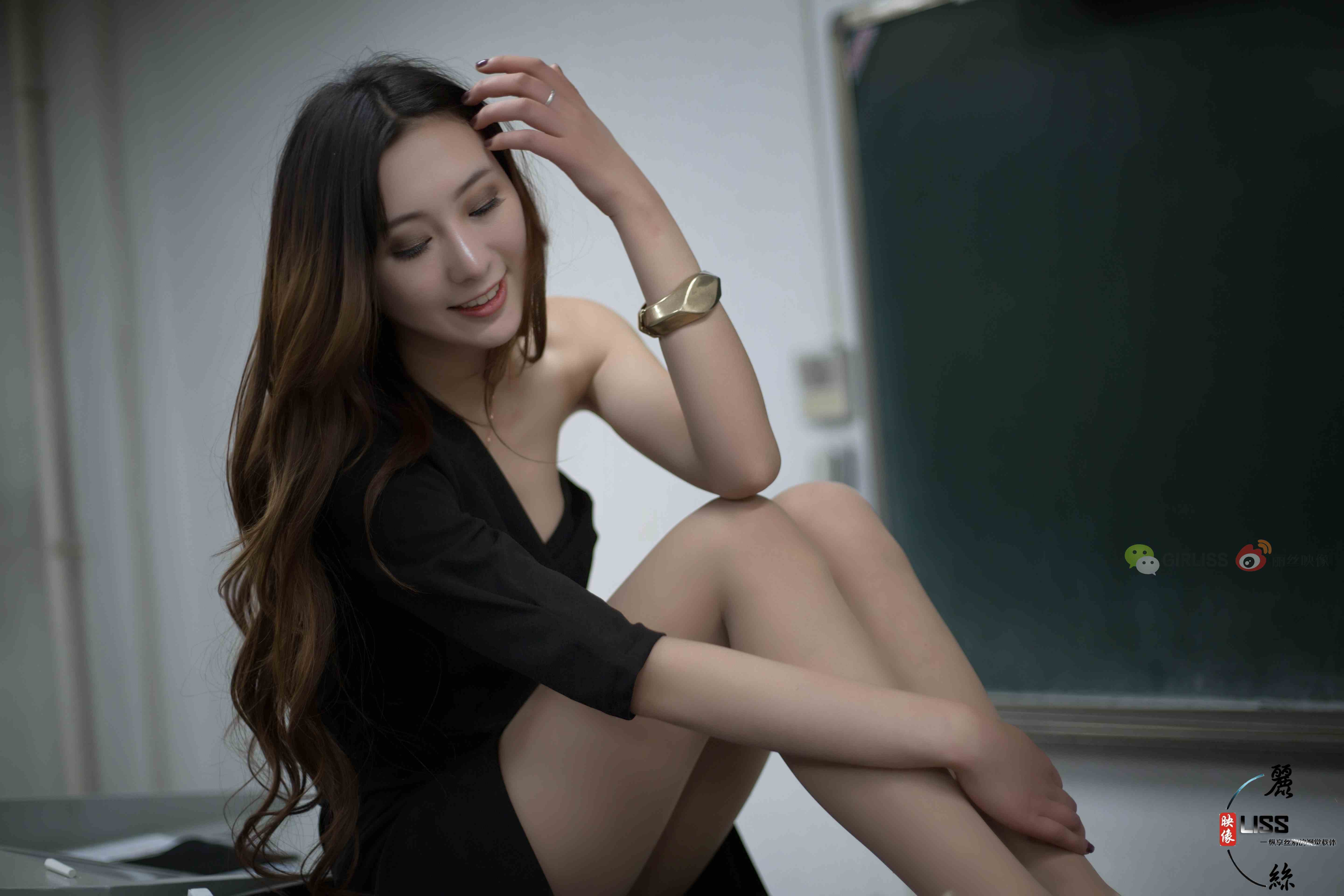 China Beauty Legs and feet 713