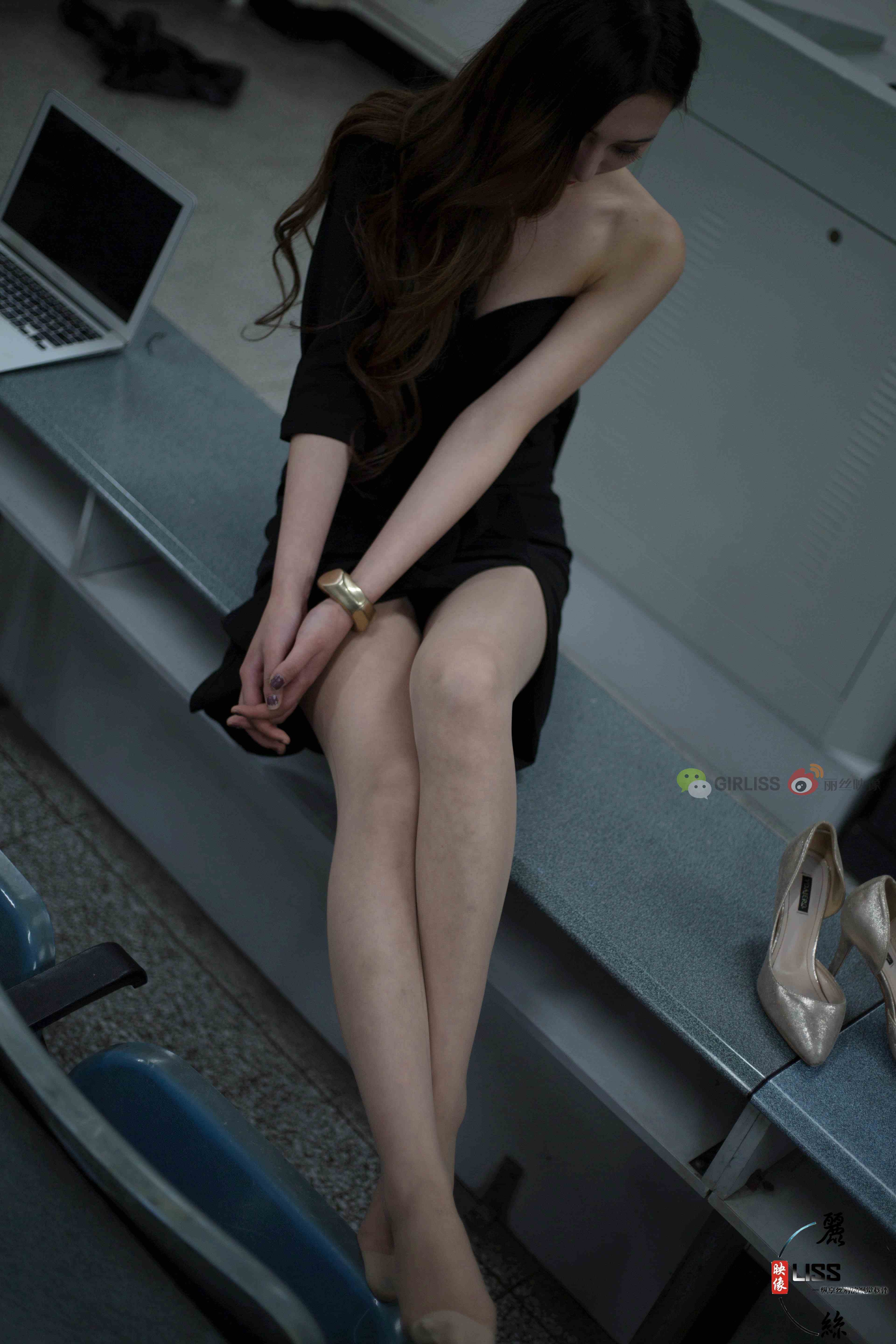 China Beauty Legs and feet 713