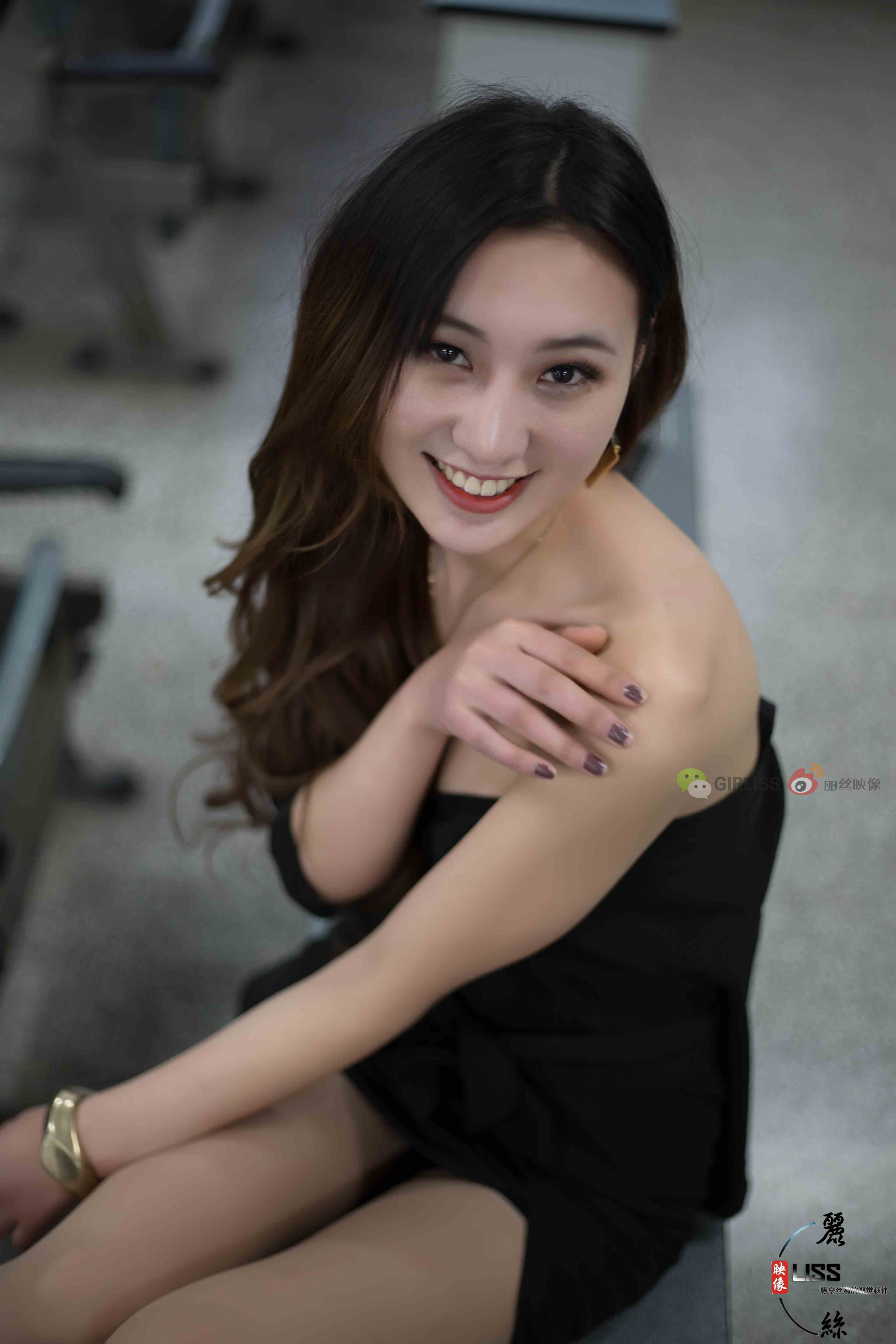 China Beauty Legs and feet 713