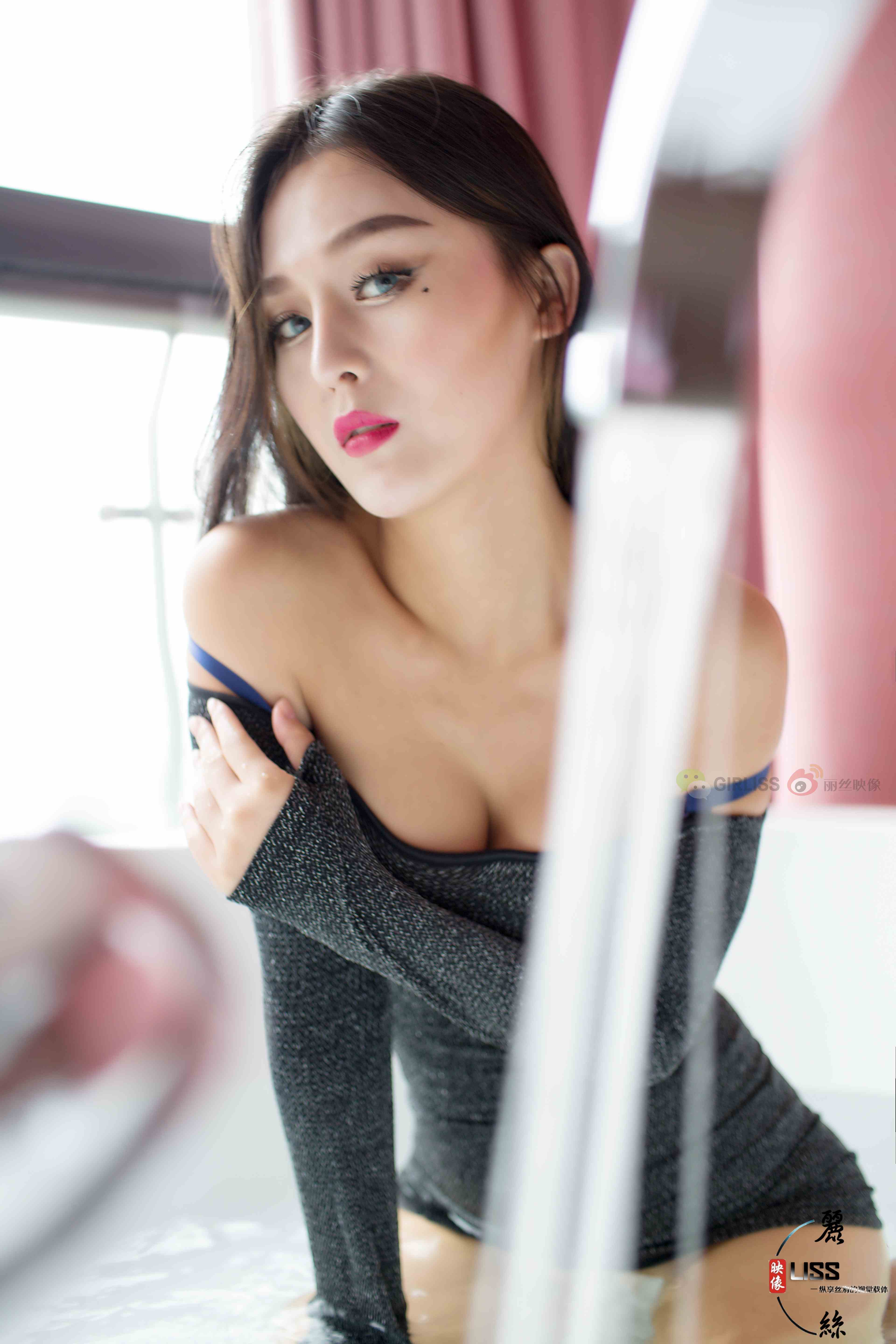 China Beauty Legs and feet 714