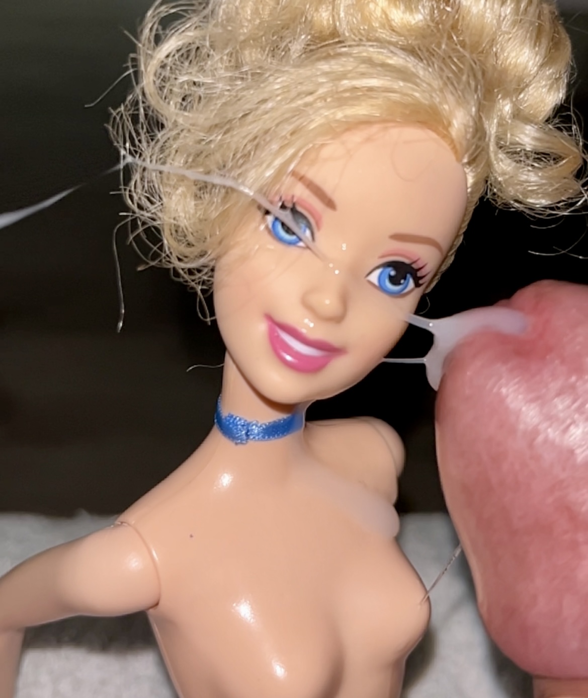 Naked secondhand store Barbie  precum and cumshot