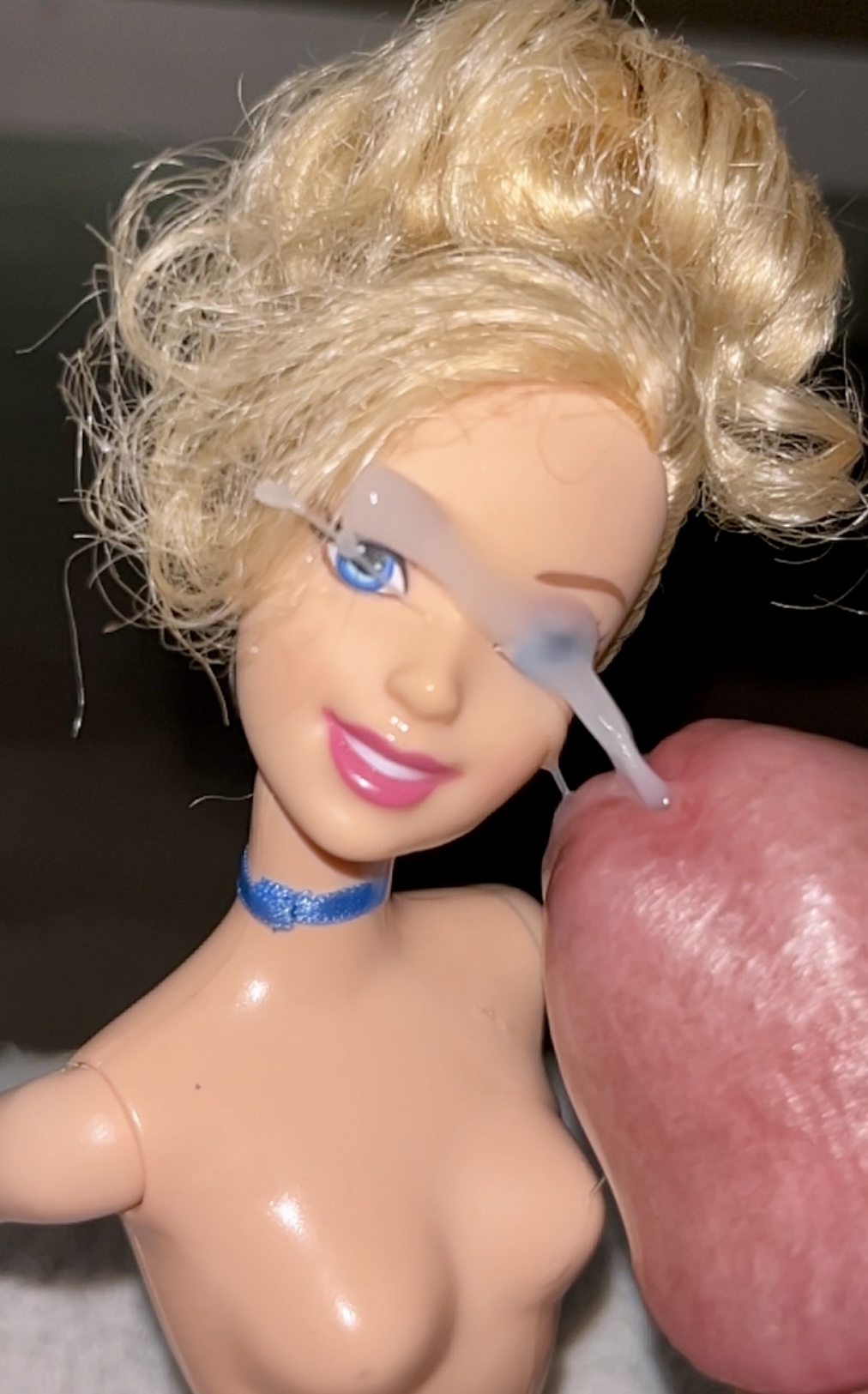 Naked secondhand store Barbie  precum and cumshot