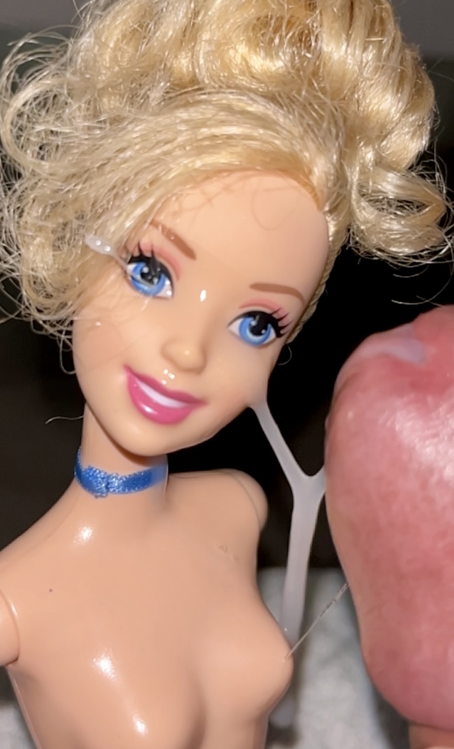 Naked secondhand store Barbie  precum and cumshot