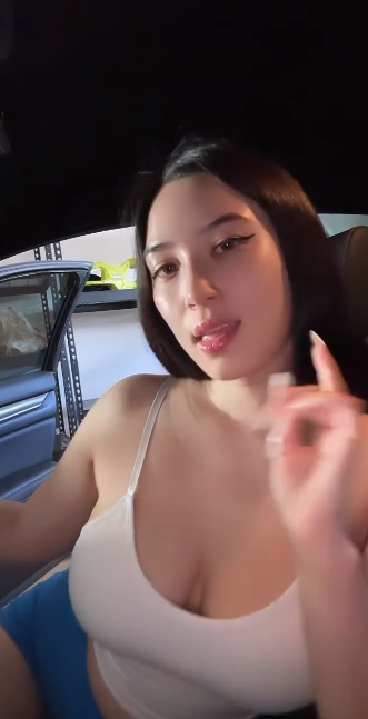 looking makes it uuhhooott_73