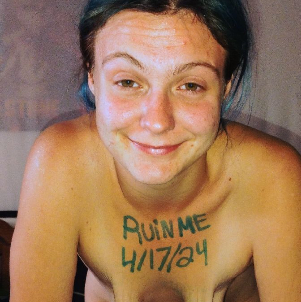 Saggy Tits Slut Elizabeth