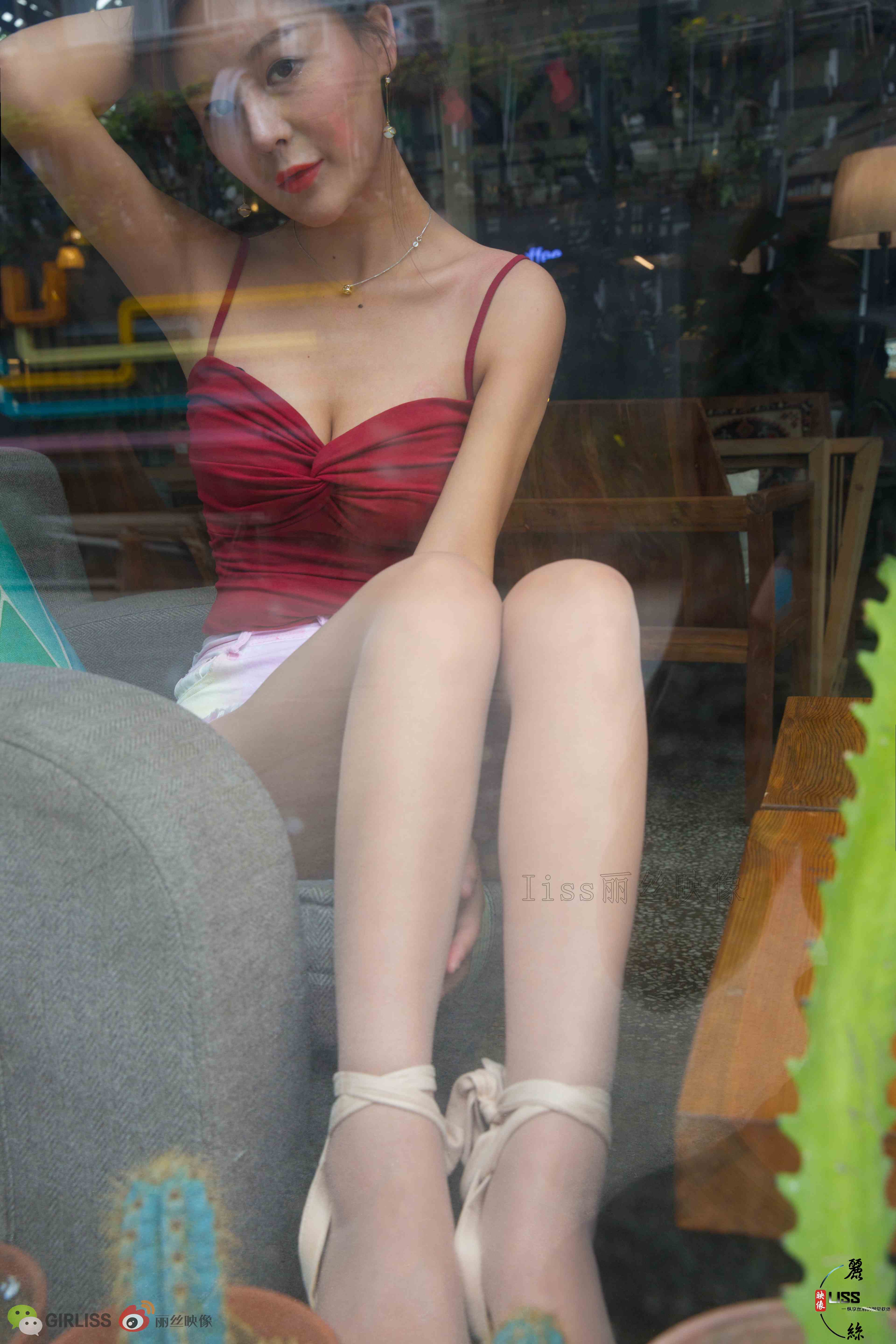 China Beauty Legs and feet 720