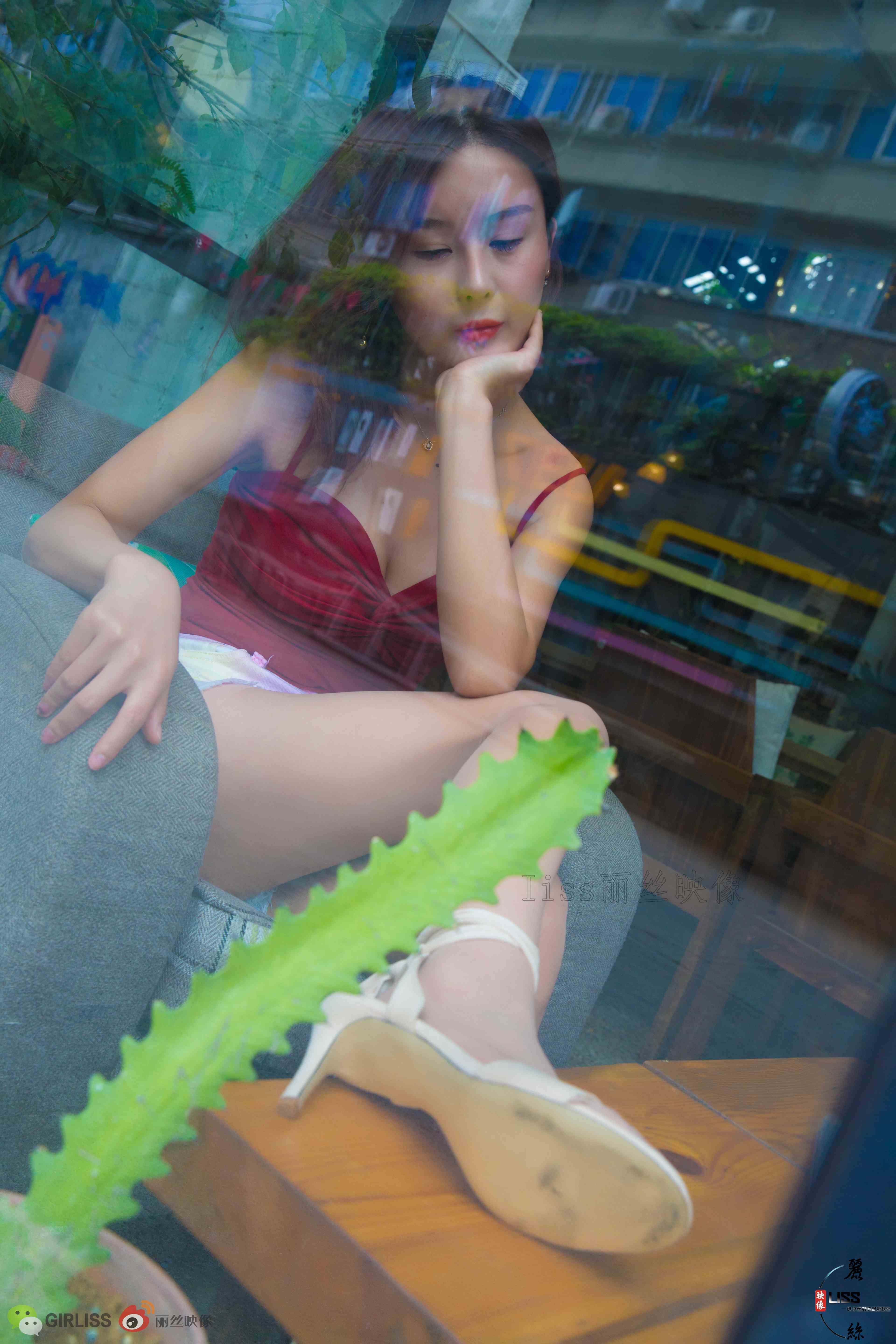 China Beauty Legs and feet 720