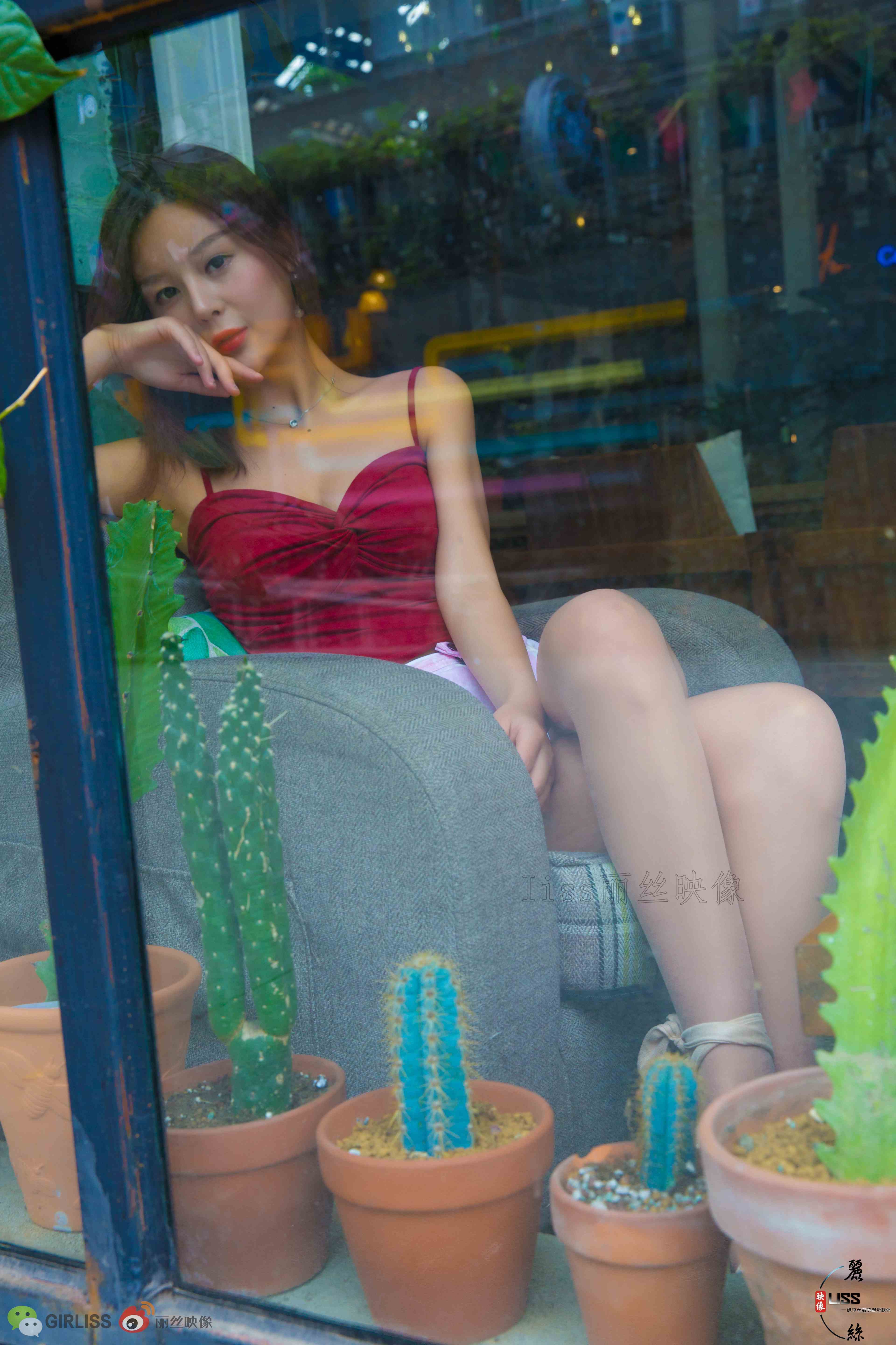 China Beauty Legs and feet 720