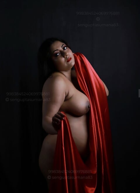 Indian Nude Saree Model