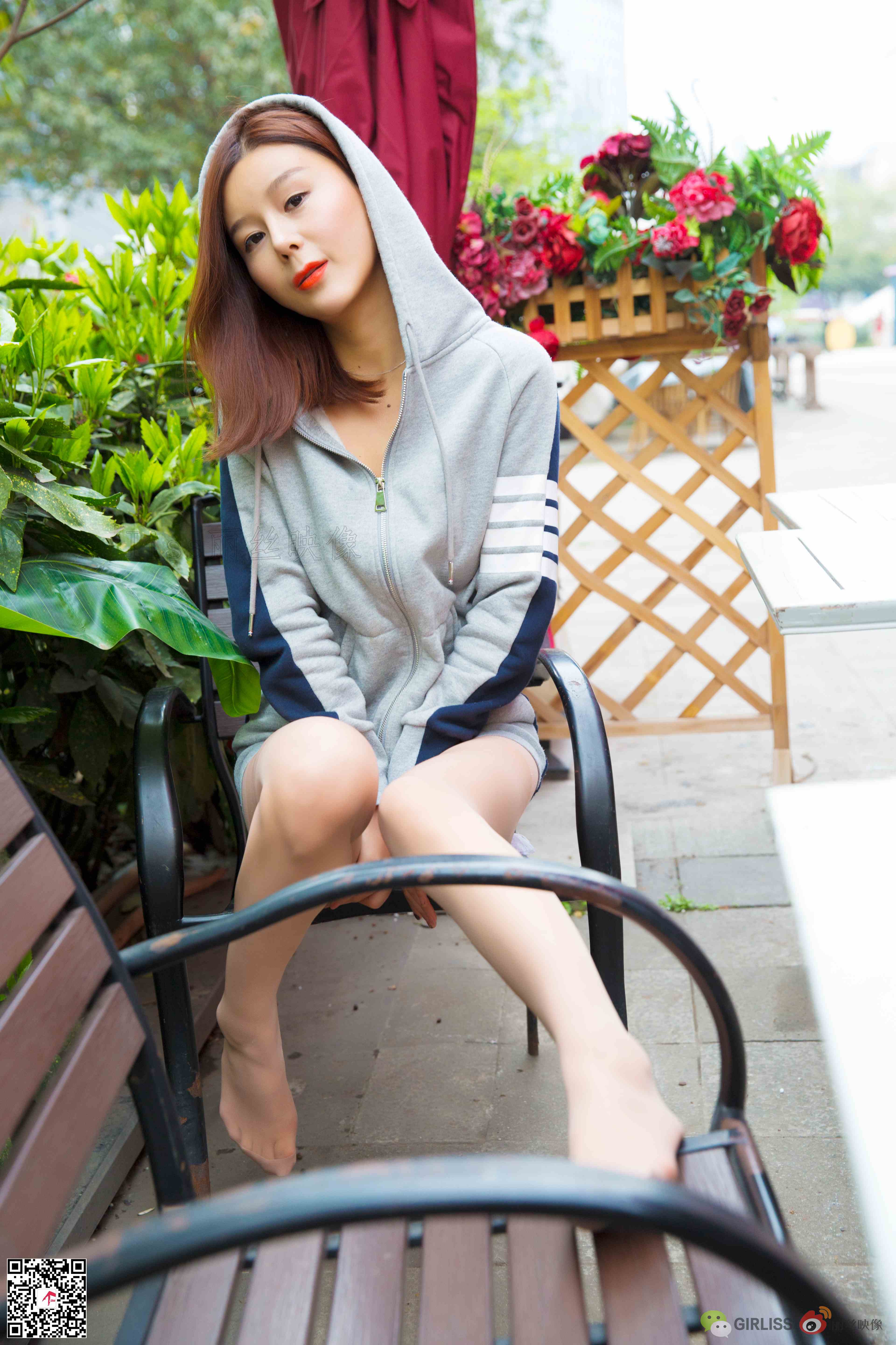 China Beauty Legs and feet 730