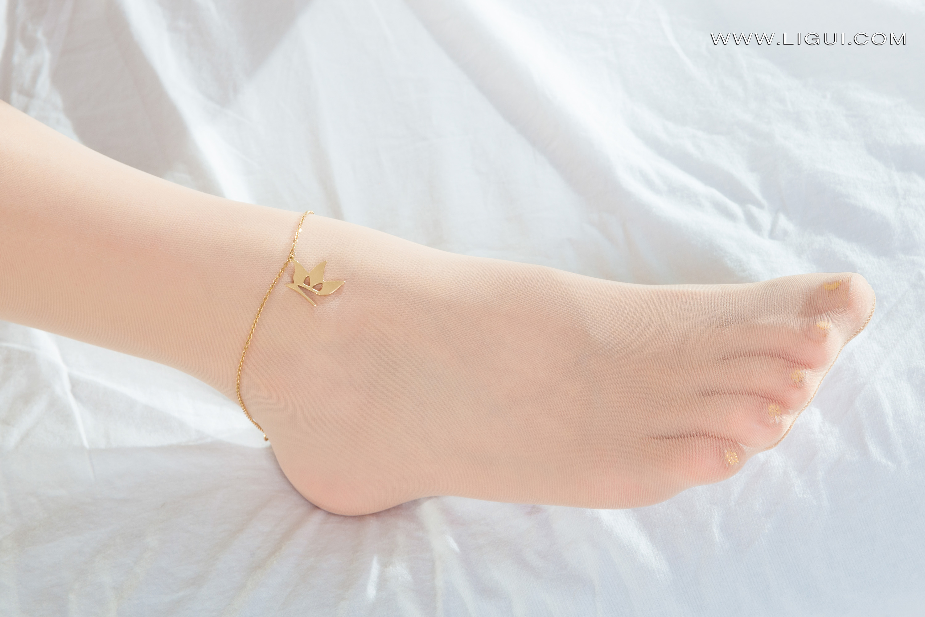 Foot Fetish Twin Flowers 97