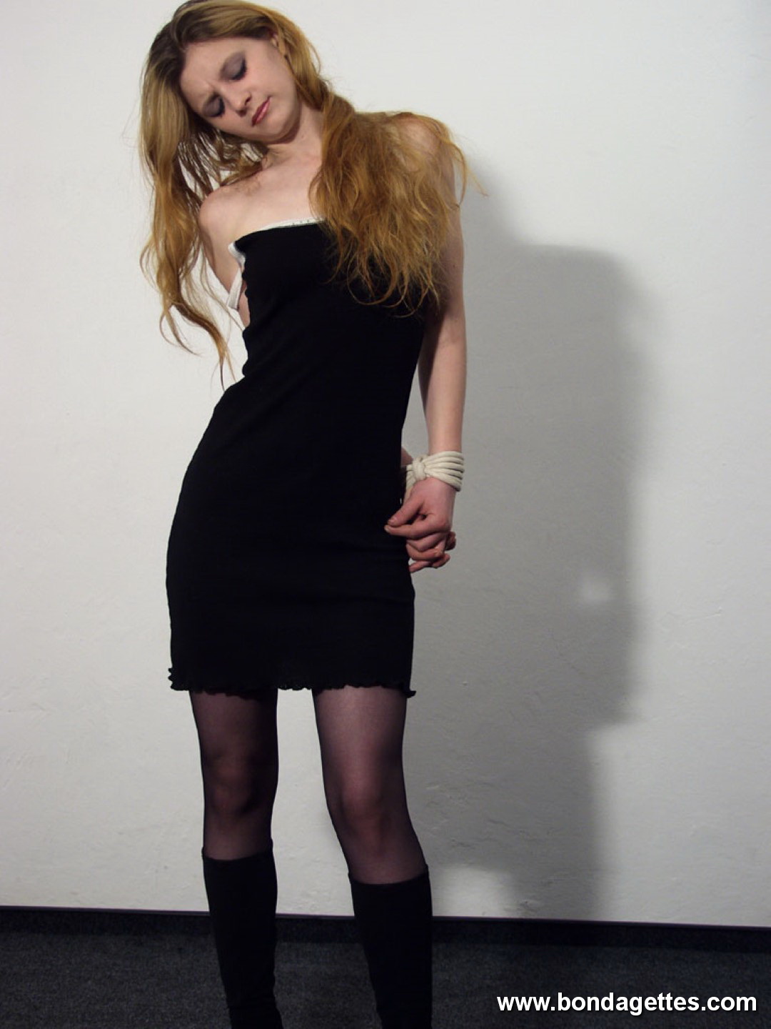 Hot girl in bondage 421