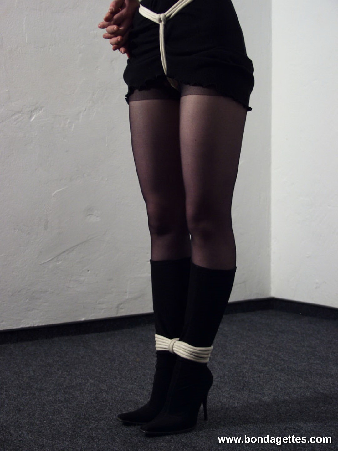 Hot girl in bondage 421