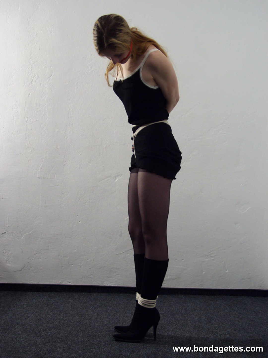 Hot girl in bondage 421