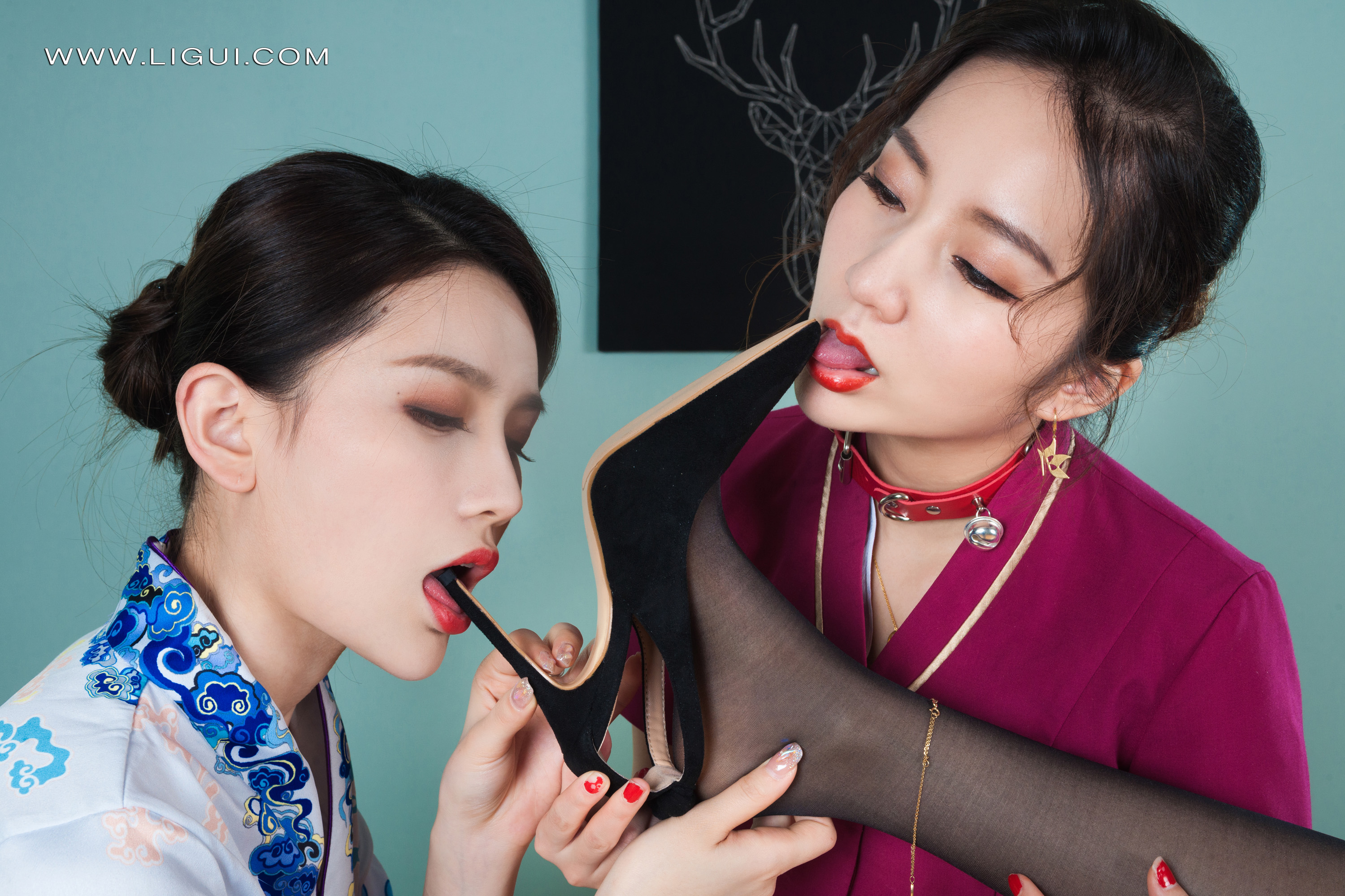 Foot Fetish Twin Flowers 98