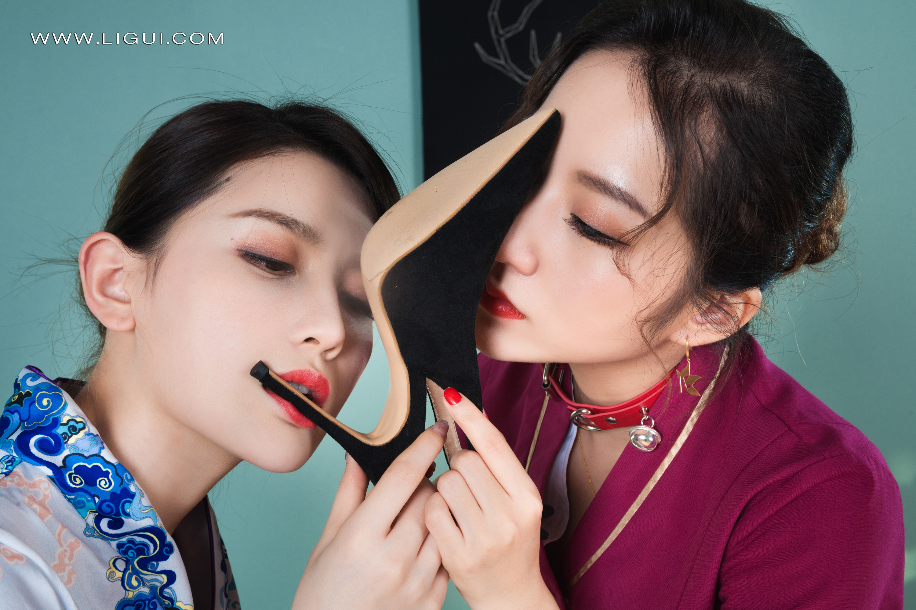 Foot Fetish Twin Flowers 98