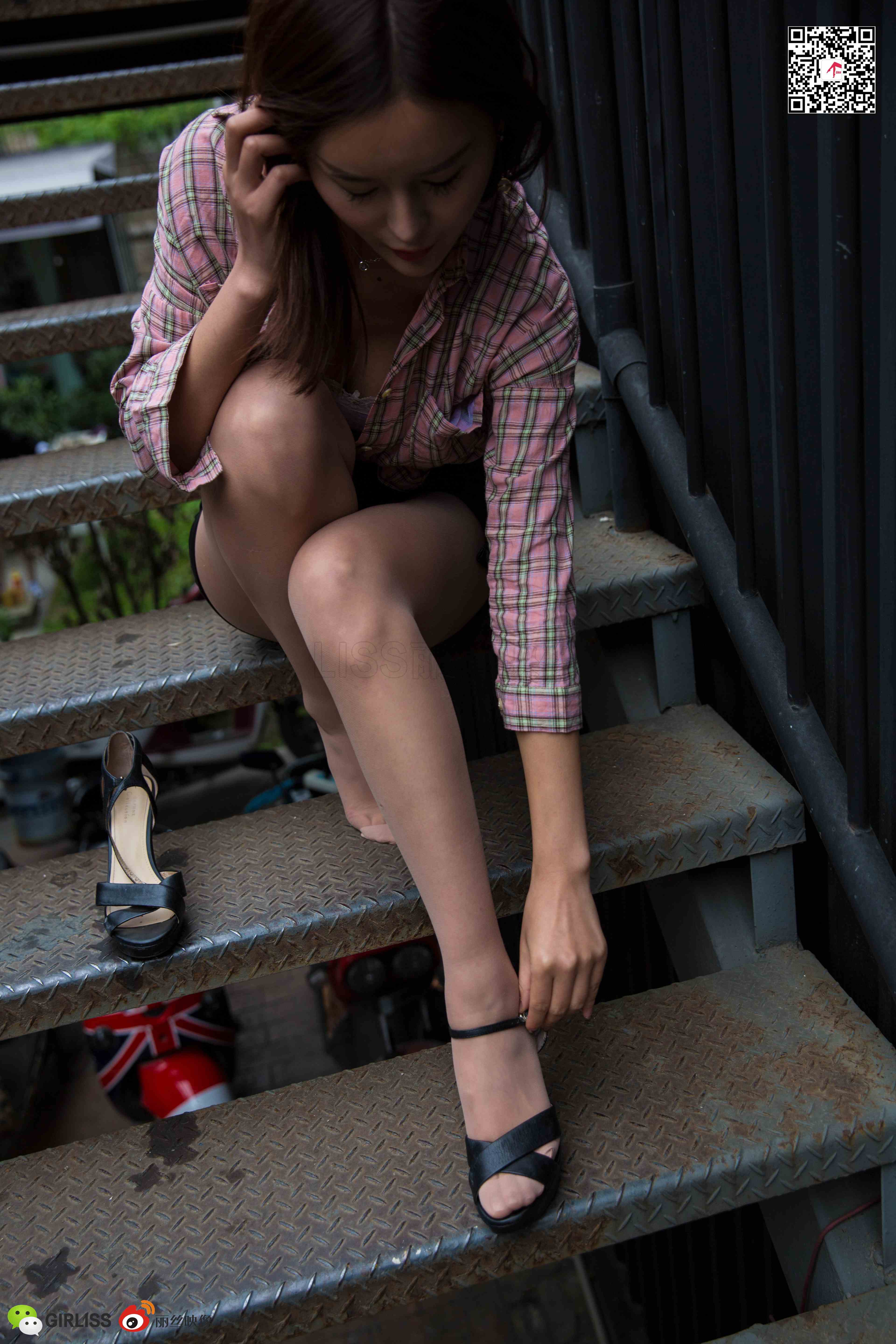 China Beauty Legs and feet 732