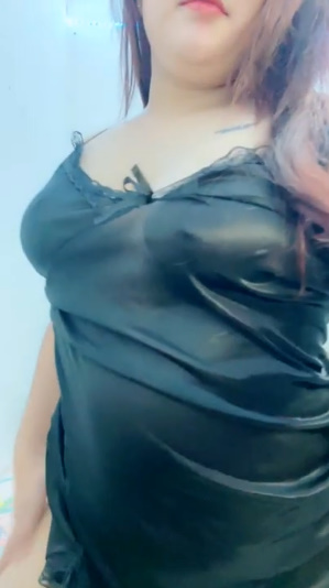 looking makes it uuhhooott_97