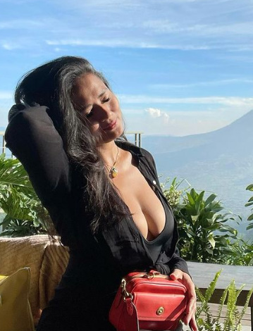 looking makes it uuhhooott_104