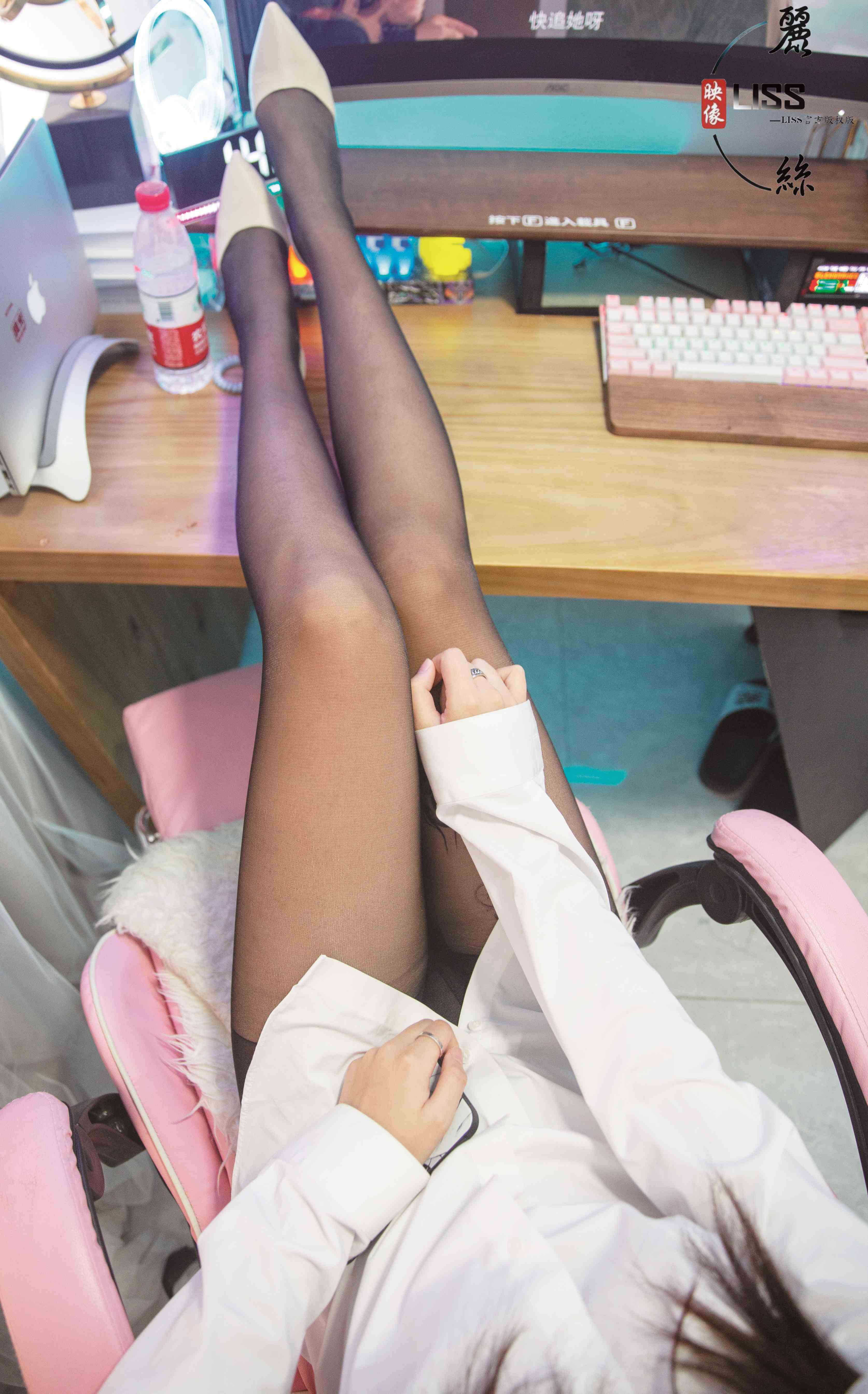 China Beauty Legs and feet 751