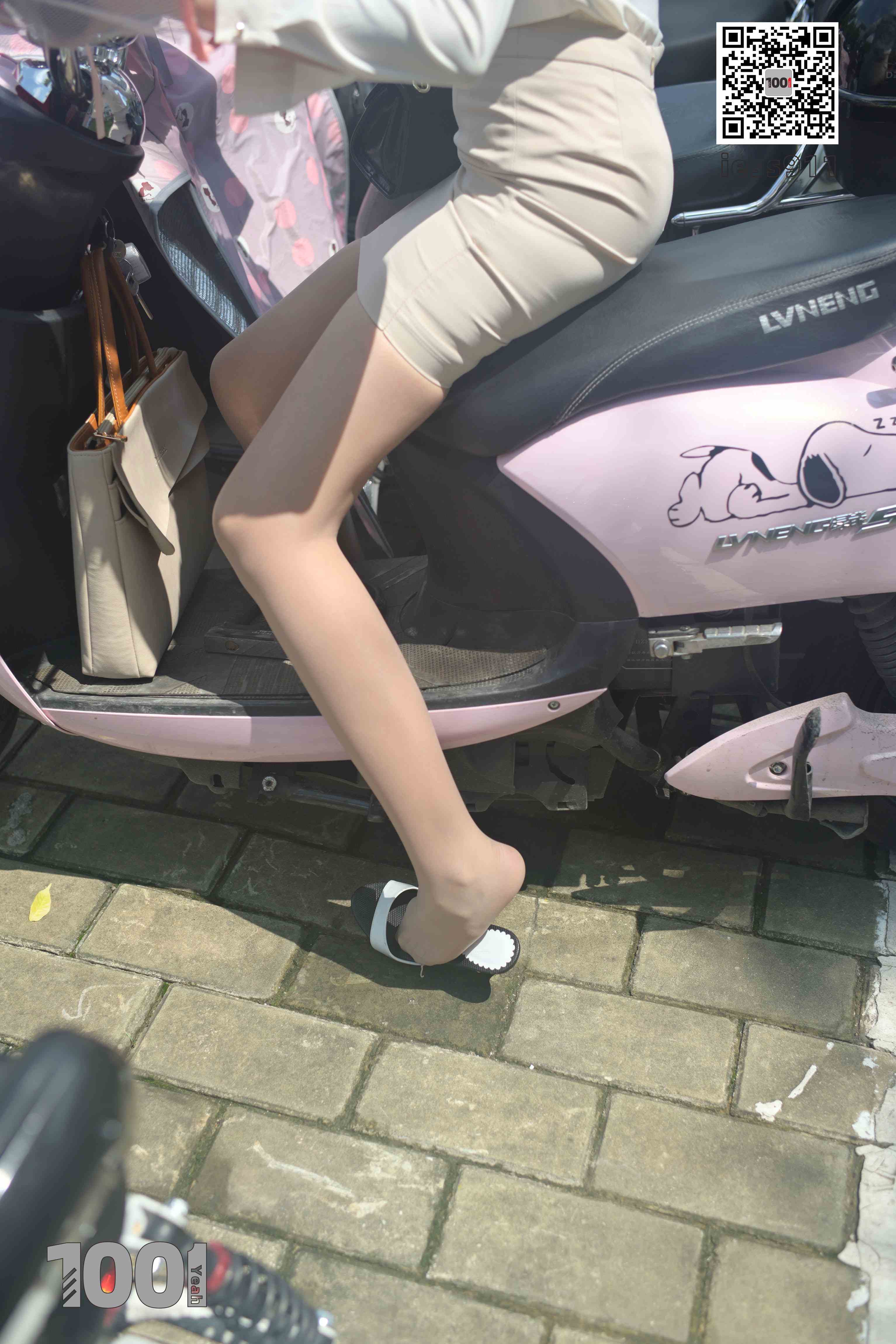 China Beauty Legs and feet 752-1