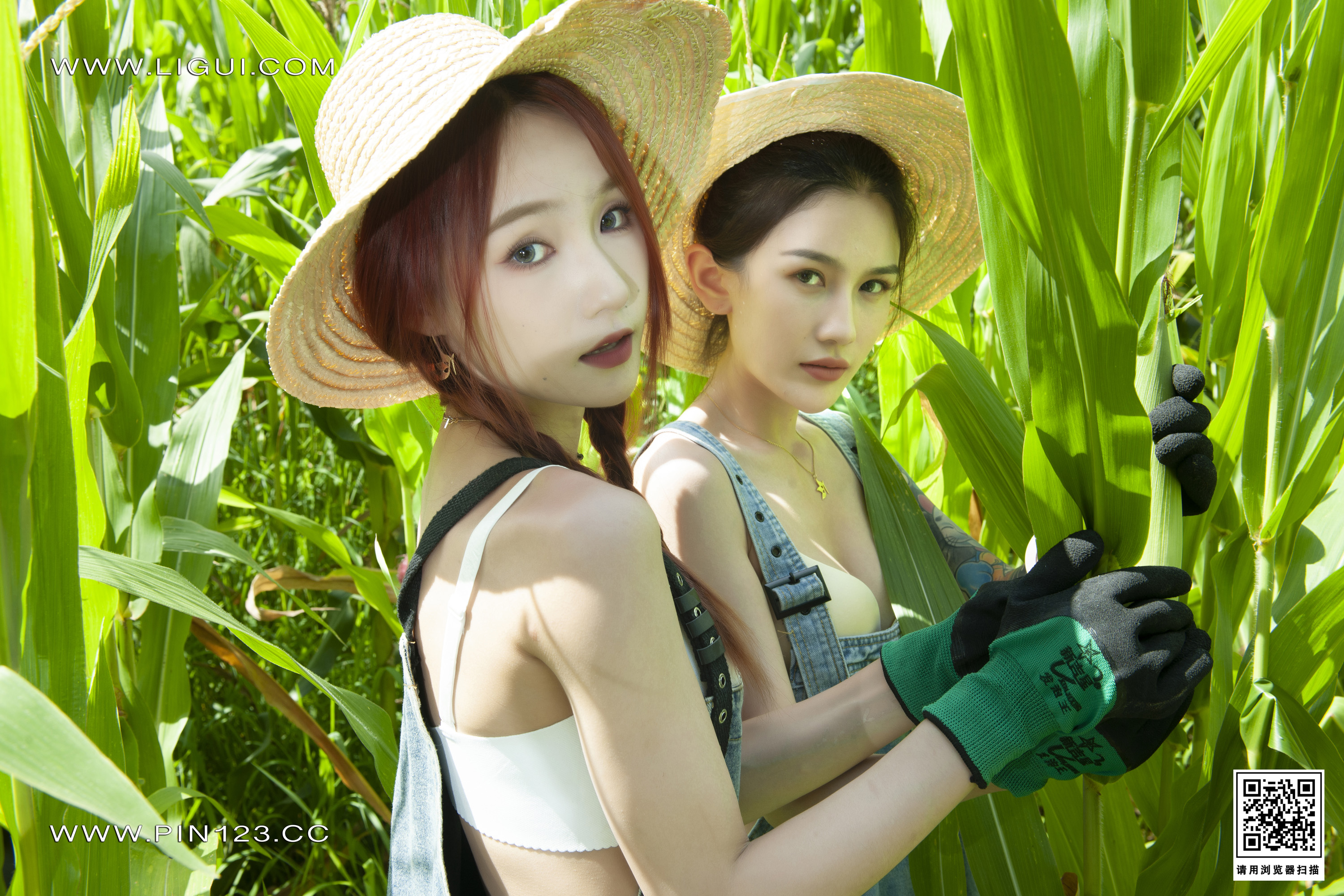 Foot Fetish Twin Flowers 102