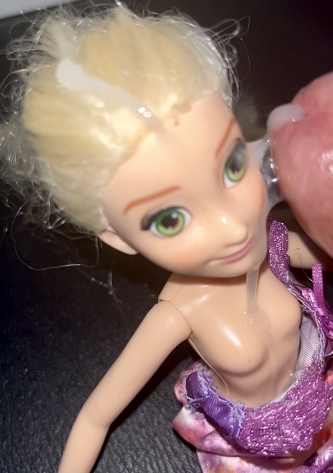 Disney's Frozen Elsa doll sperm Cumshot facial