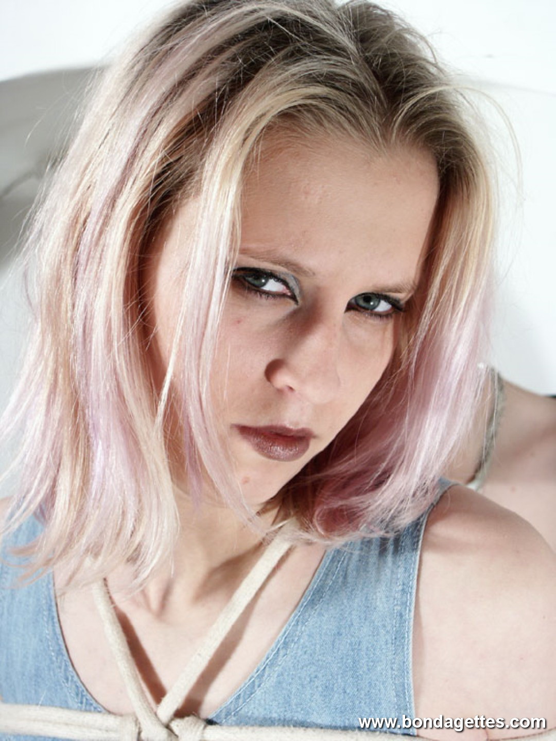 Hot girl in bondage 508