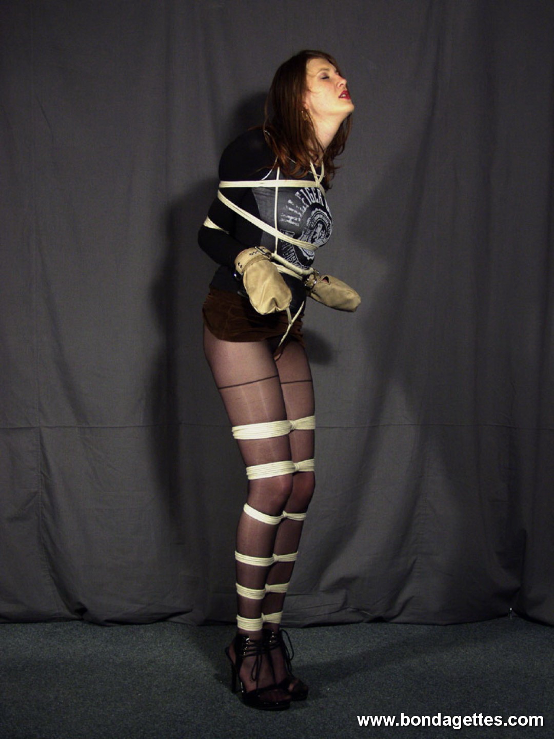 Hot girl in bondage 515