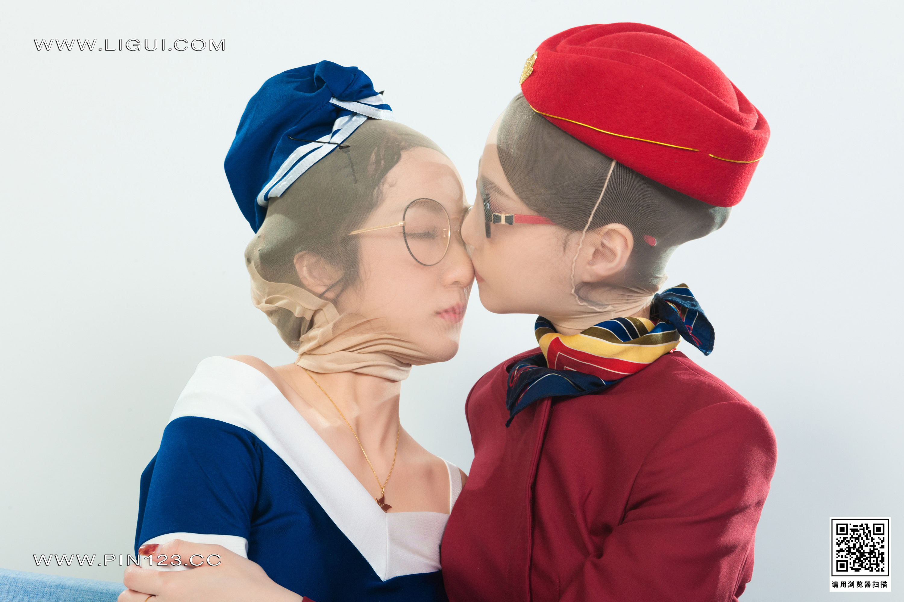 Foot Fetish Twin Flowers 106